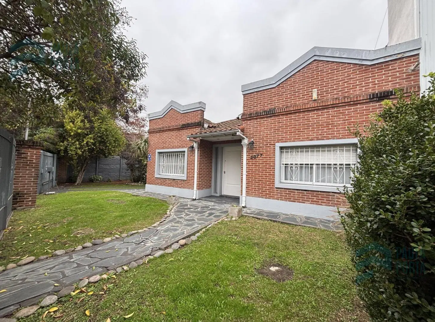 VENTA Impecable chalet en planta baja 4 ambientes 2
