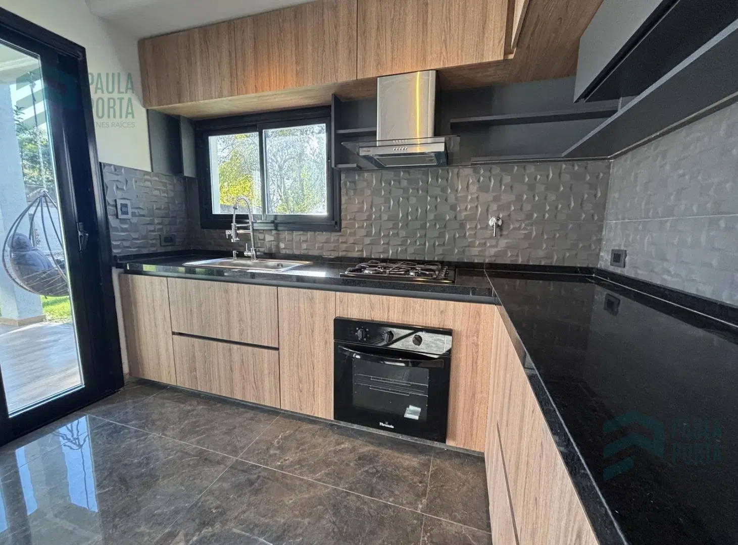 Venta Casa a estrenar en Condominio cerrado - Parque Leloir- Ituzaingo 5