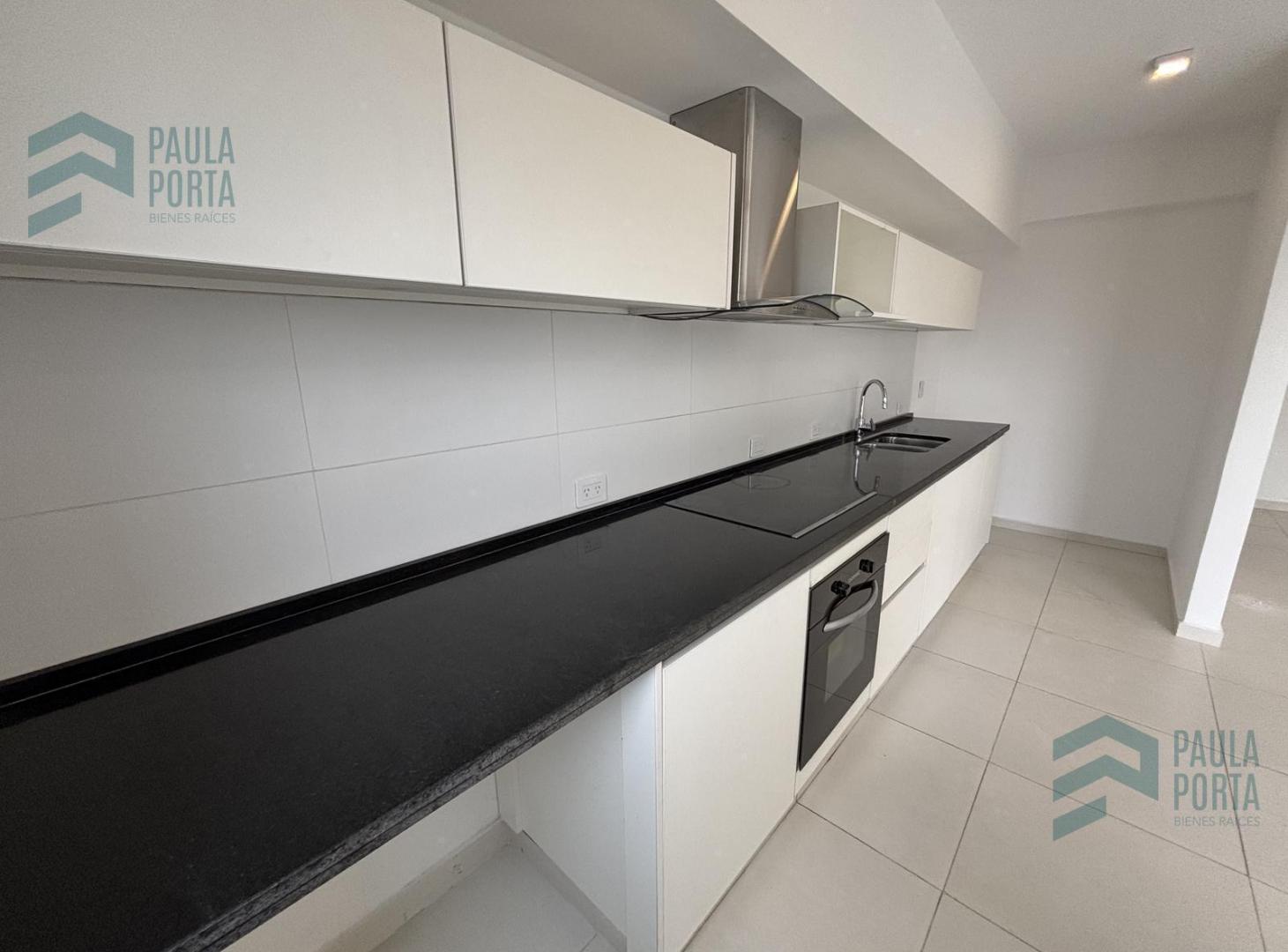 Foto de Departamento 2 Ambientes con COCHERA en ALQUILER, imagen 2