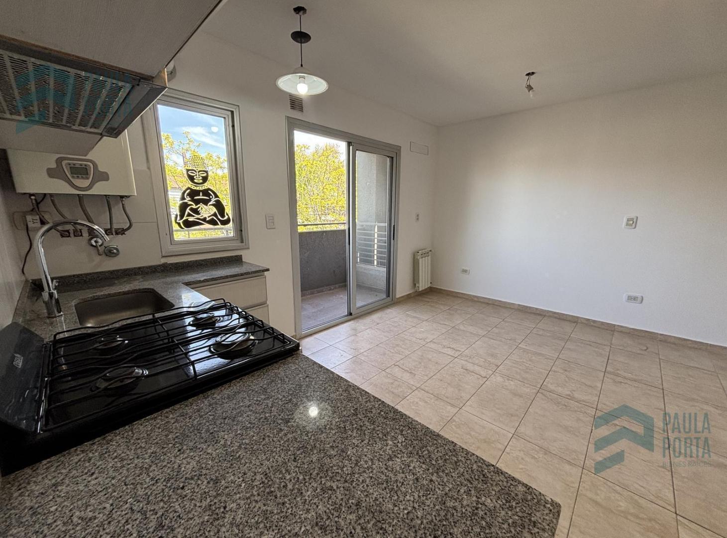 Foto de Departamento 2 ambientes con cochera en venta en Castelar Sur, imagen 4