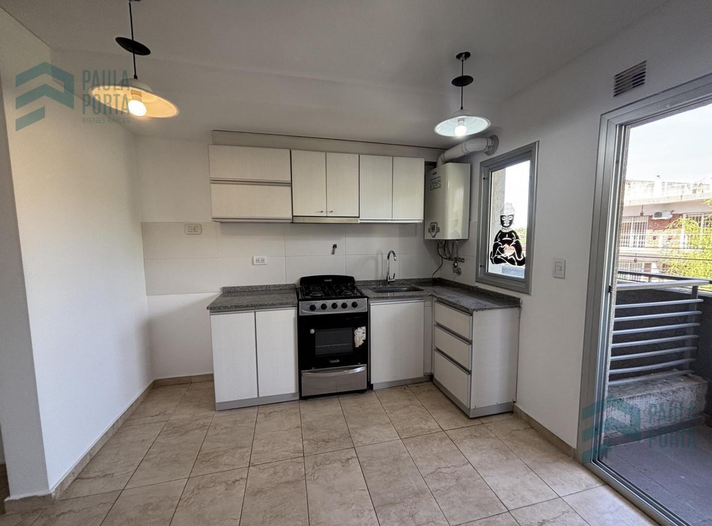 Foto de Departamento 2 ambientes con cochera en venta en Castelar Sur, imagen 3