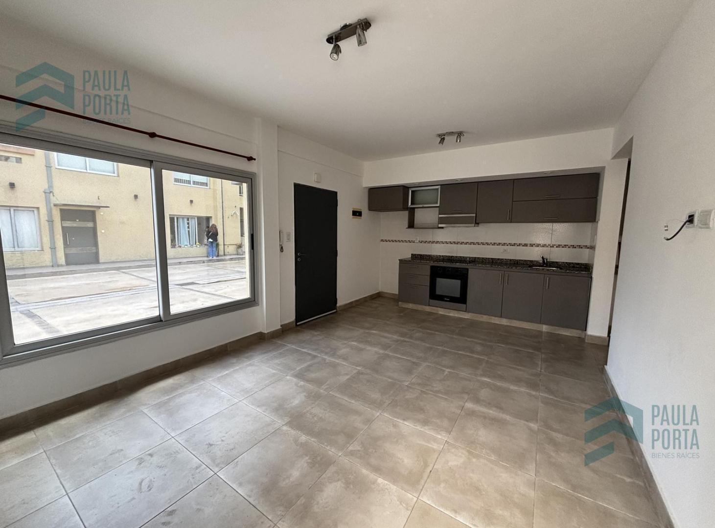 Foto de ALQUILER DEPARTAMENTO 2 AMBIENTES CON COCHERA - MORON SUR, imagen 1