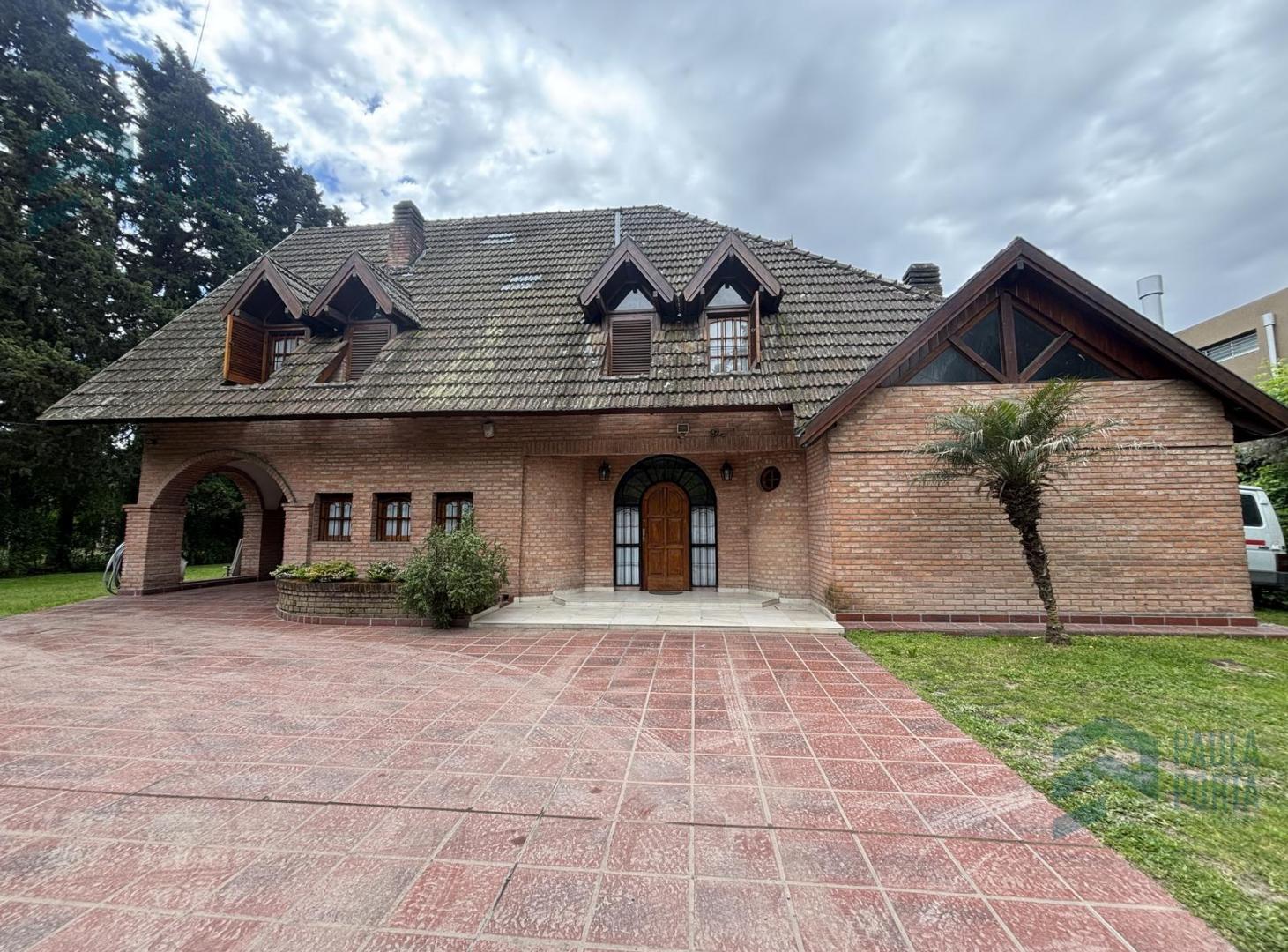 Foto de Venta de imponente chalet en Parque Leloir, imagen 3