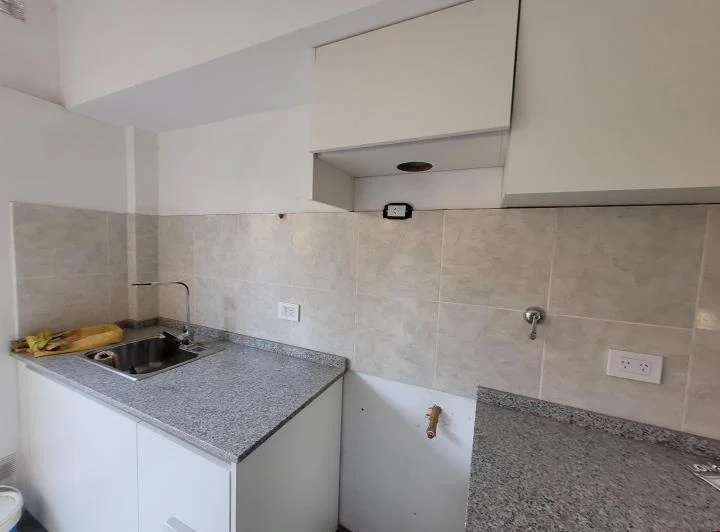 CASA INTERNA EN ALQUILER EN BARRIO 7 JEFES SANTA FE 4