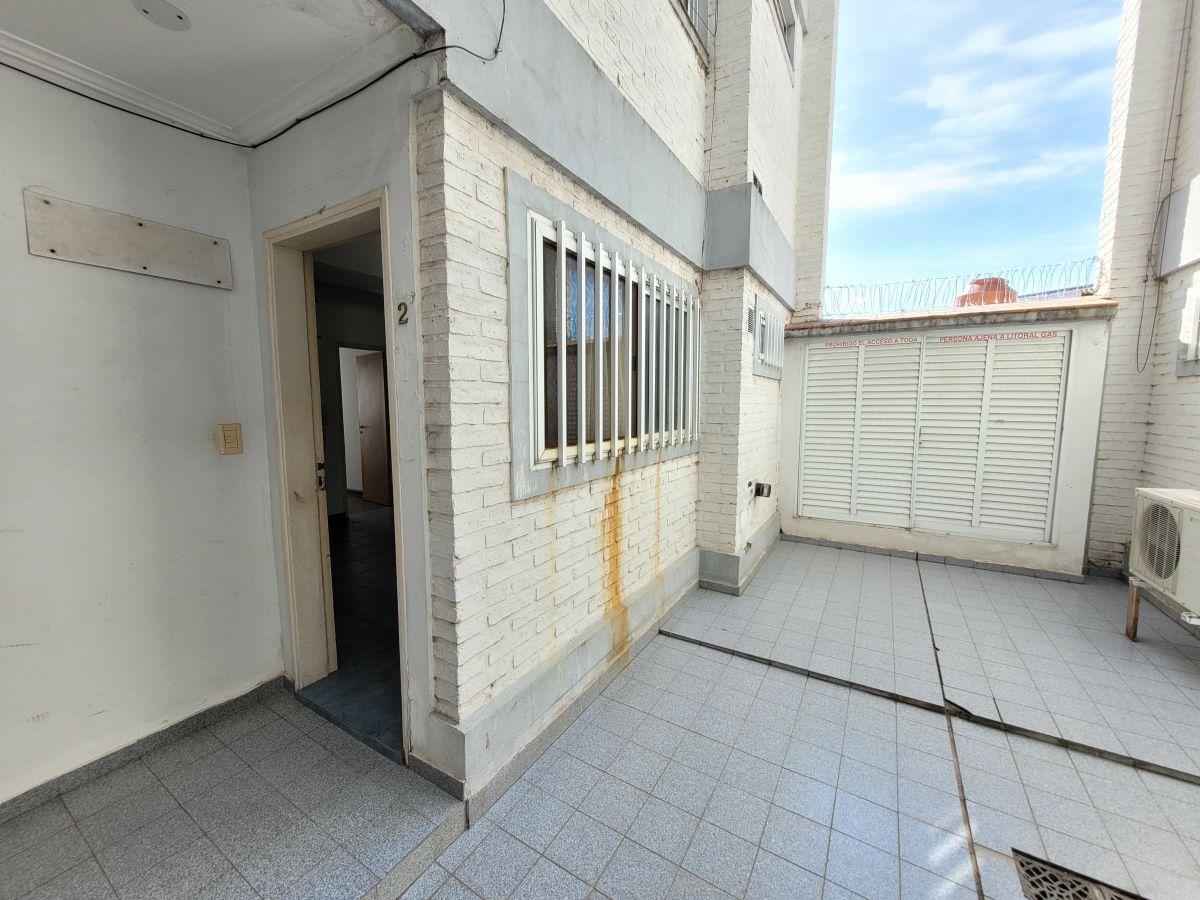 Foto de Departamento en alquiler en Santa Fe, a 5 cuadrs de Bv Pellegrini, imagen 2