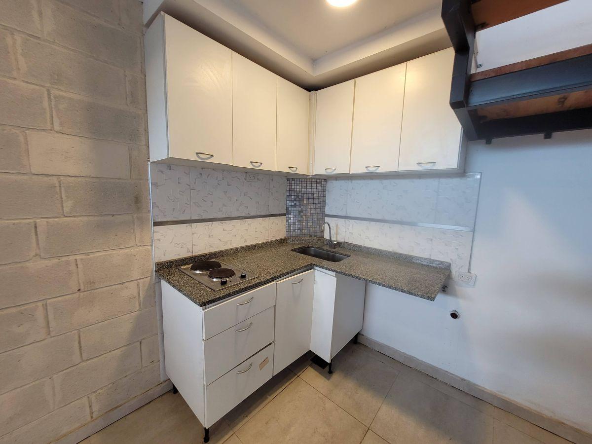Foto de DEPARTAMENTO DUPLEX DE UN DORMITORIO Y COCHERA EN ALQUILER EN GUADALUPE, imagen 3