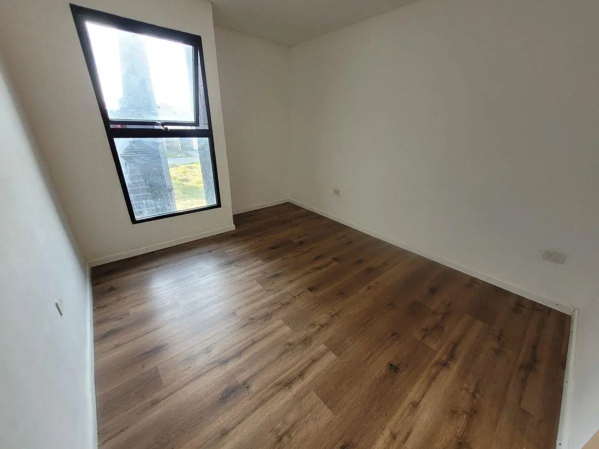 DEPARTAMENTO DUPLEX DE UN DORMITORIO Y COCHERA EN ALQUILER EN GUADALUPE 4