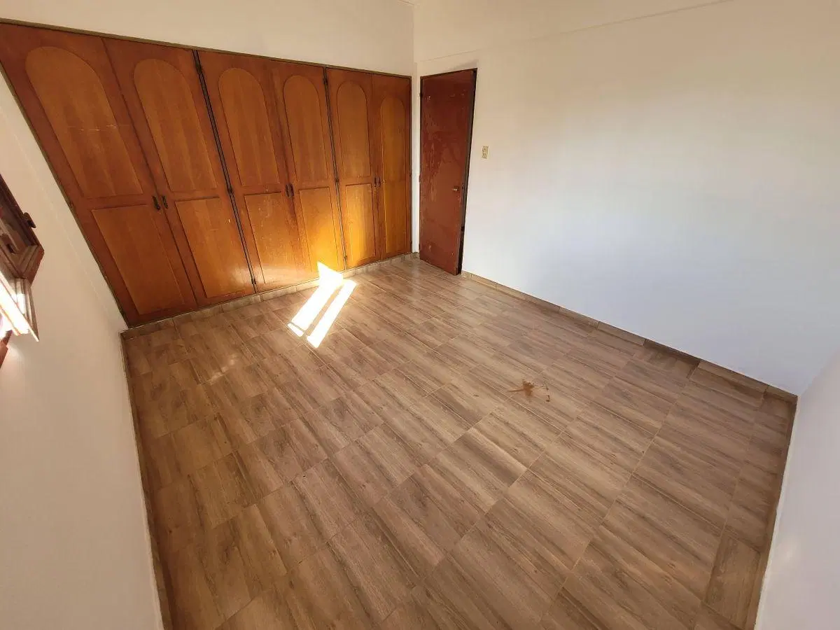 Departamento de 2 dormitorios en alquiler a 5 cuadres de Avenida Freyre 3
