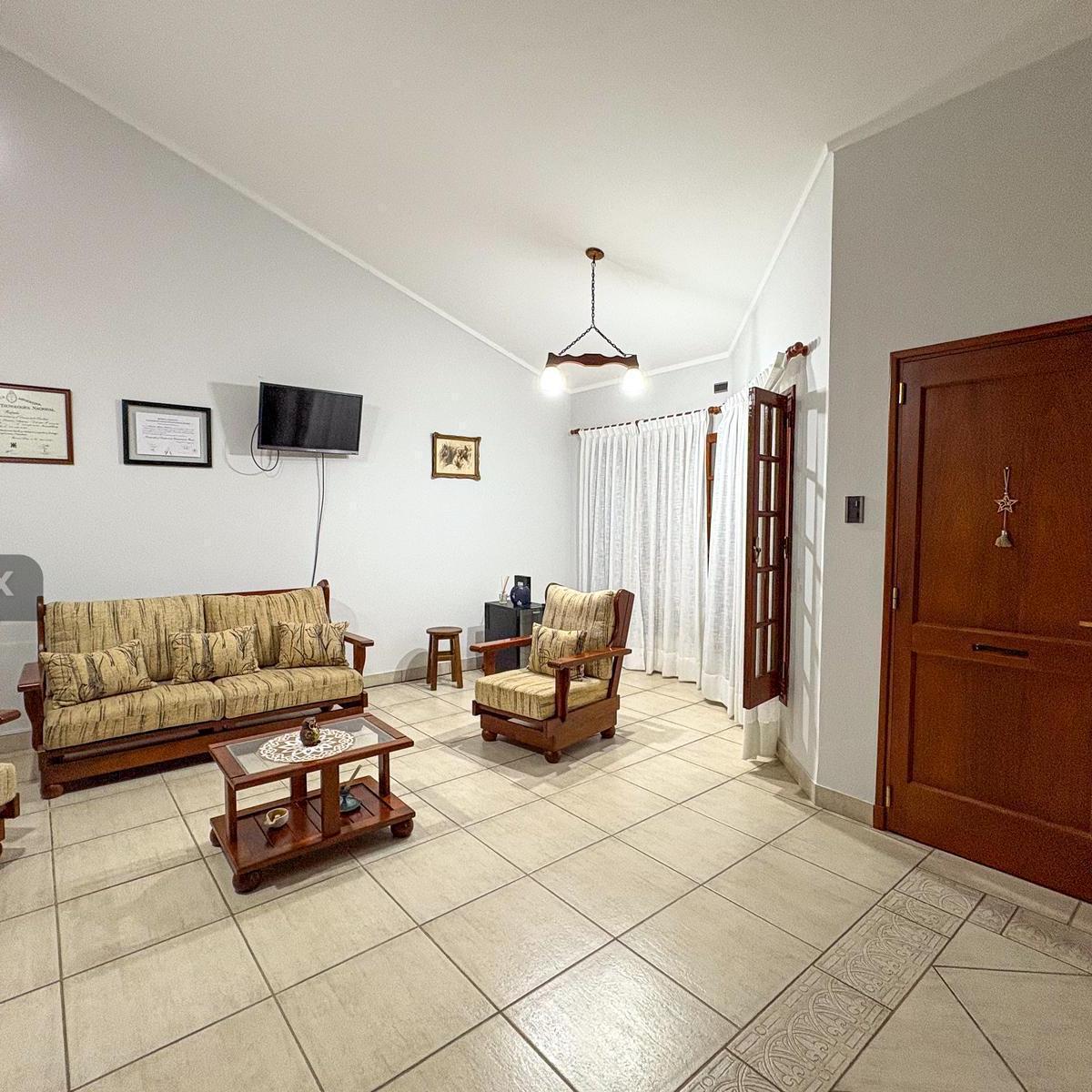 Casa Amplia en Barrio Belgrano - Apta Crédito 5