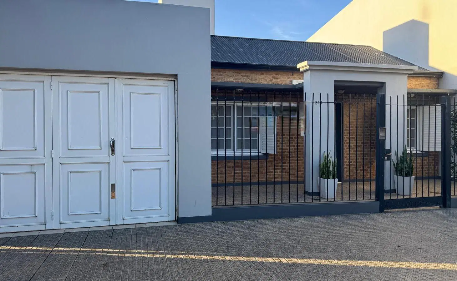 Casa en excelente estado en el corazón de B. Pizzurno 2