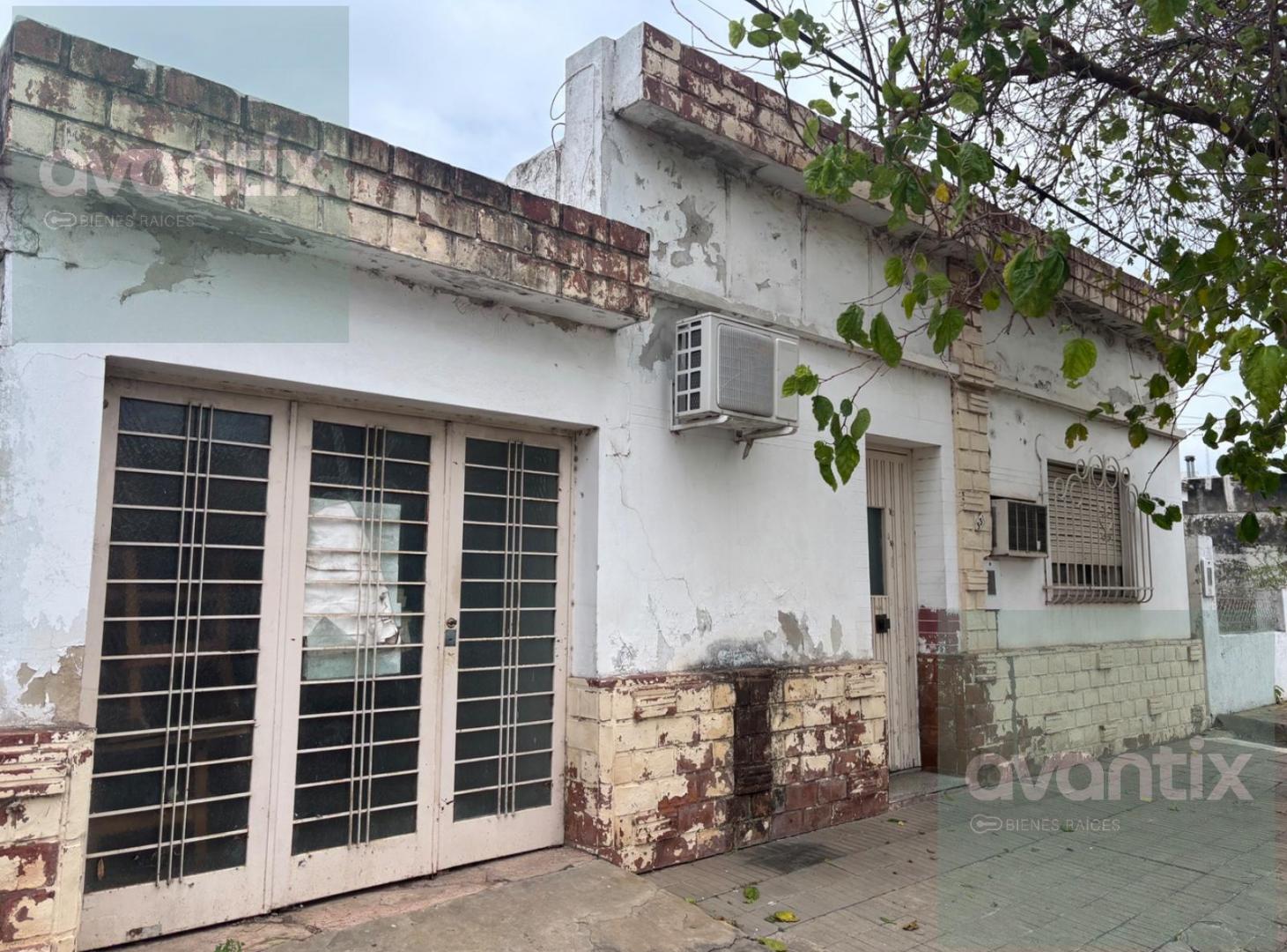 Foto de Casa 5 ambientes a refaccionar, imagen 2