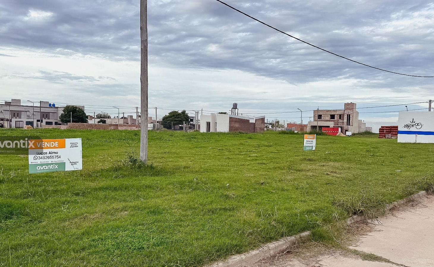 Foto de Lotes en barrio La Cañada - USD 43.000, imagen 1