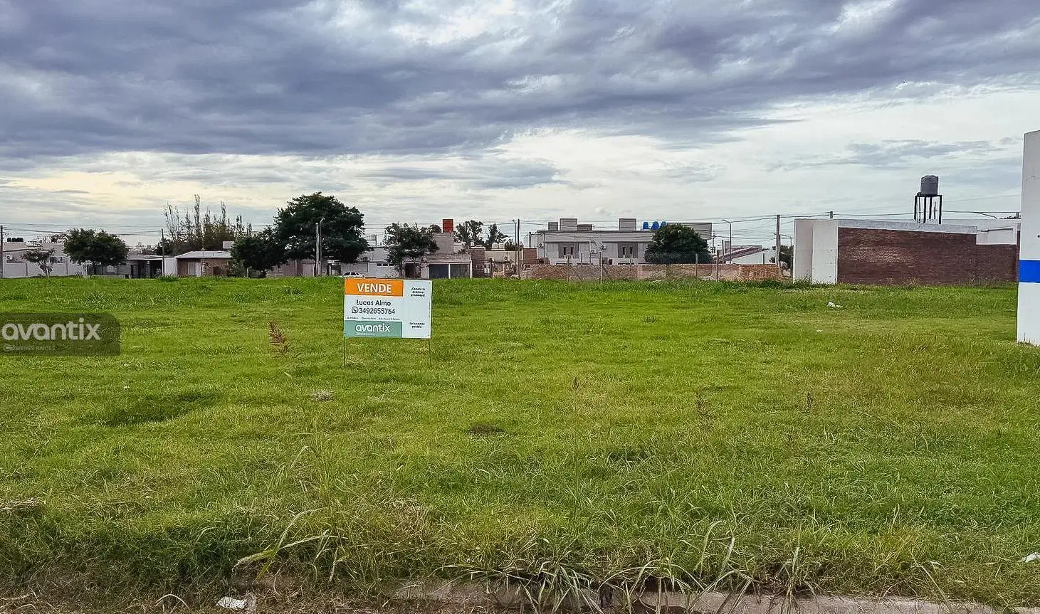 Lotes en barrio La Cañada - USD 43.000 5
