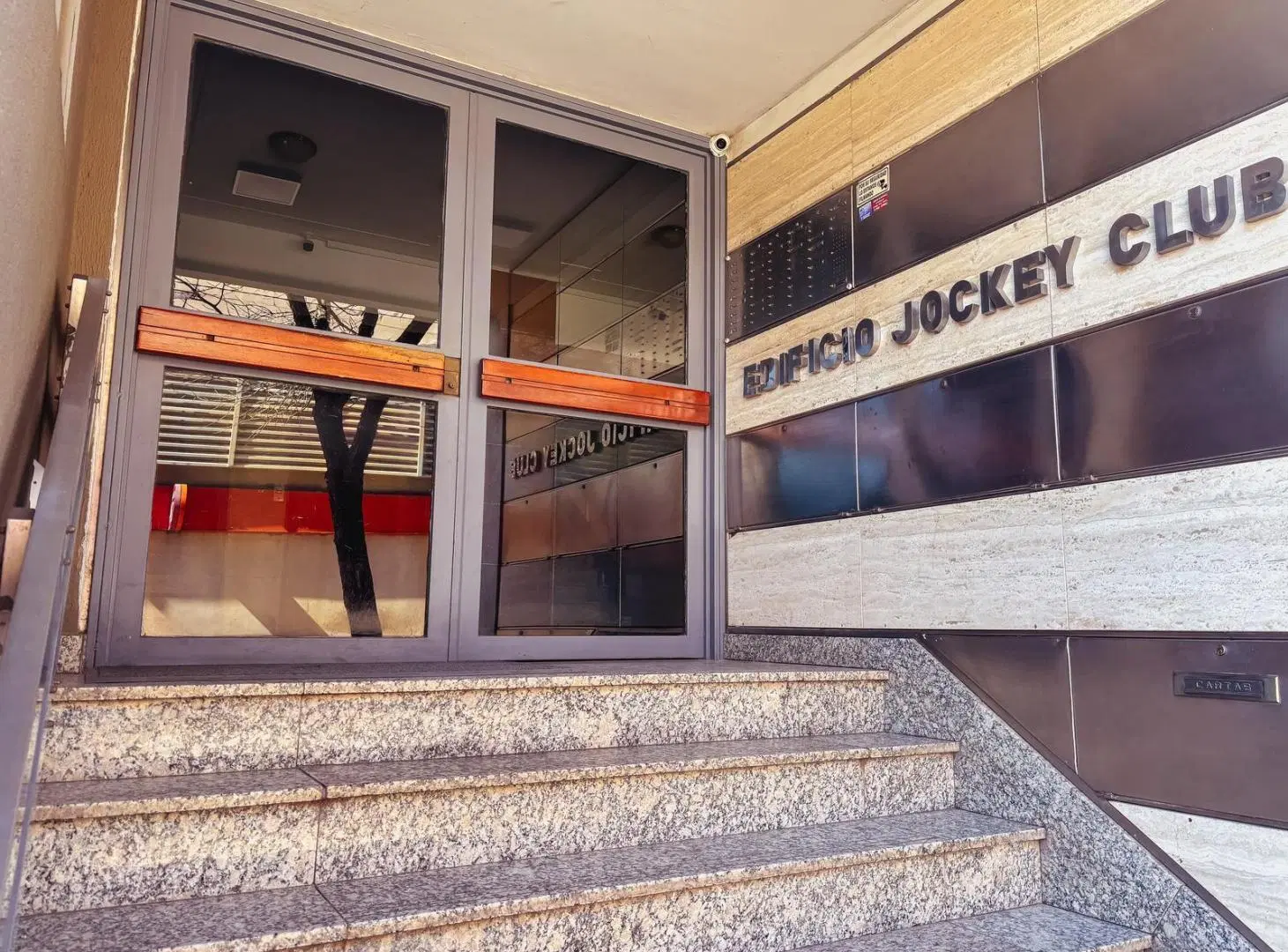 Departamento en venta en el Edificio Jockey Club - Apto crédito 4
