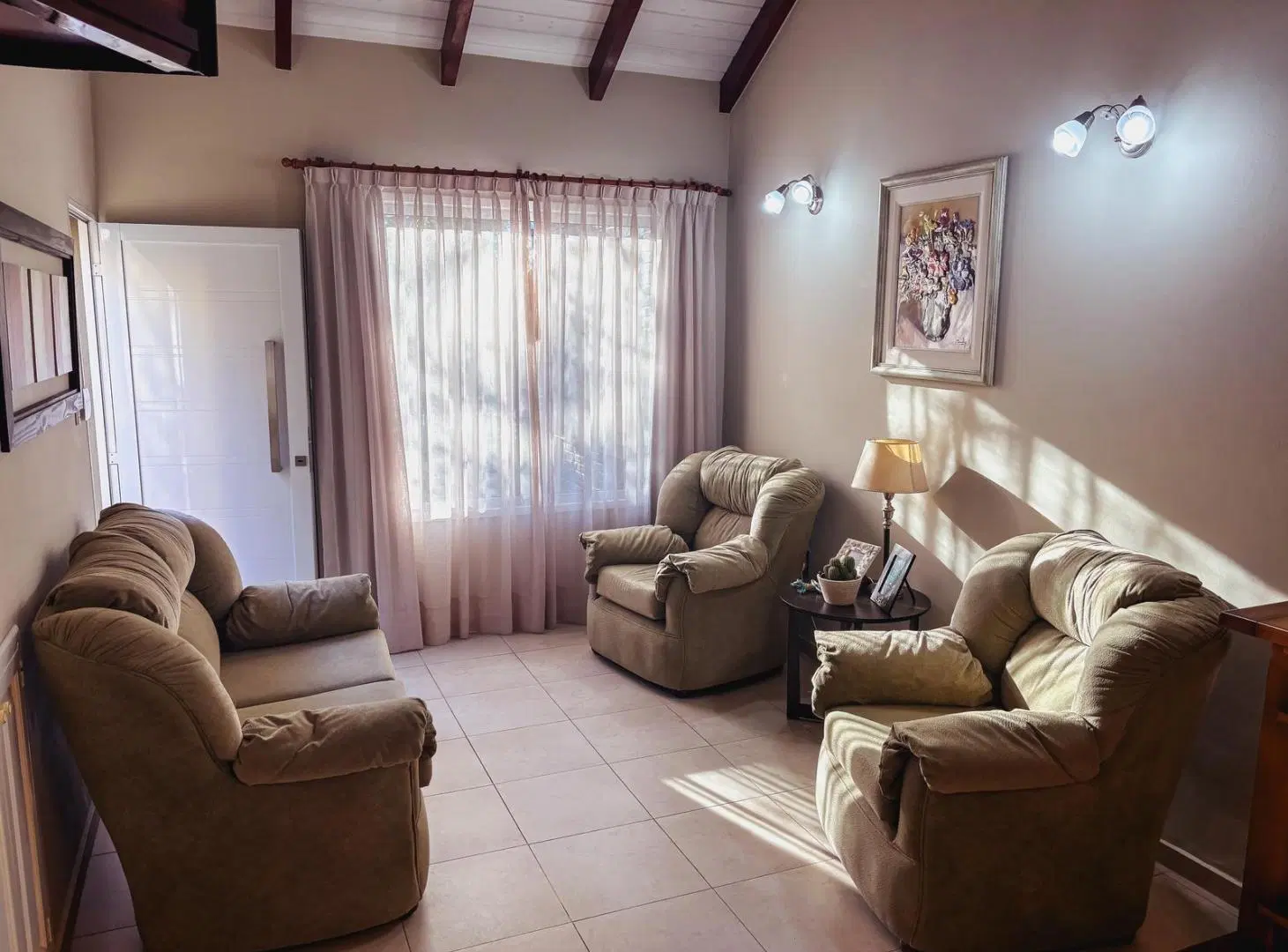 Propiedad de calidad con 3 habitaciones y pileta 3