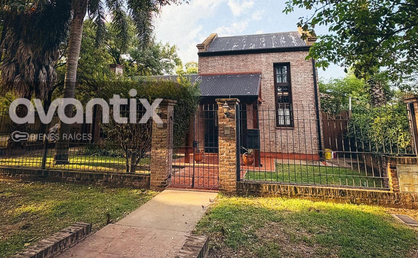 Foto de Casa de Categoría con Pileta y Quincho – Ubicación Privilegiada, imagen 1