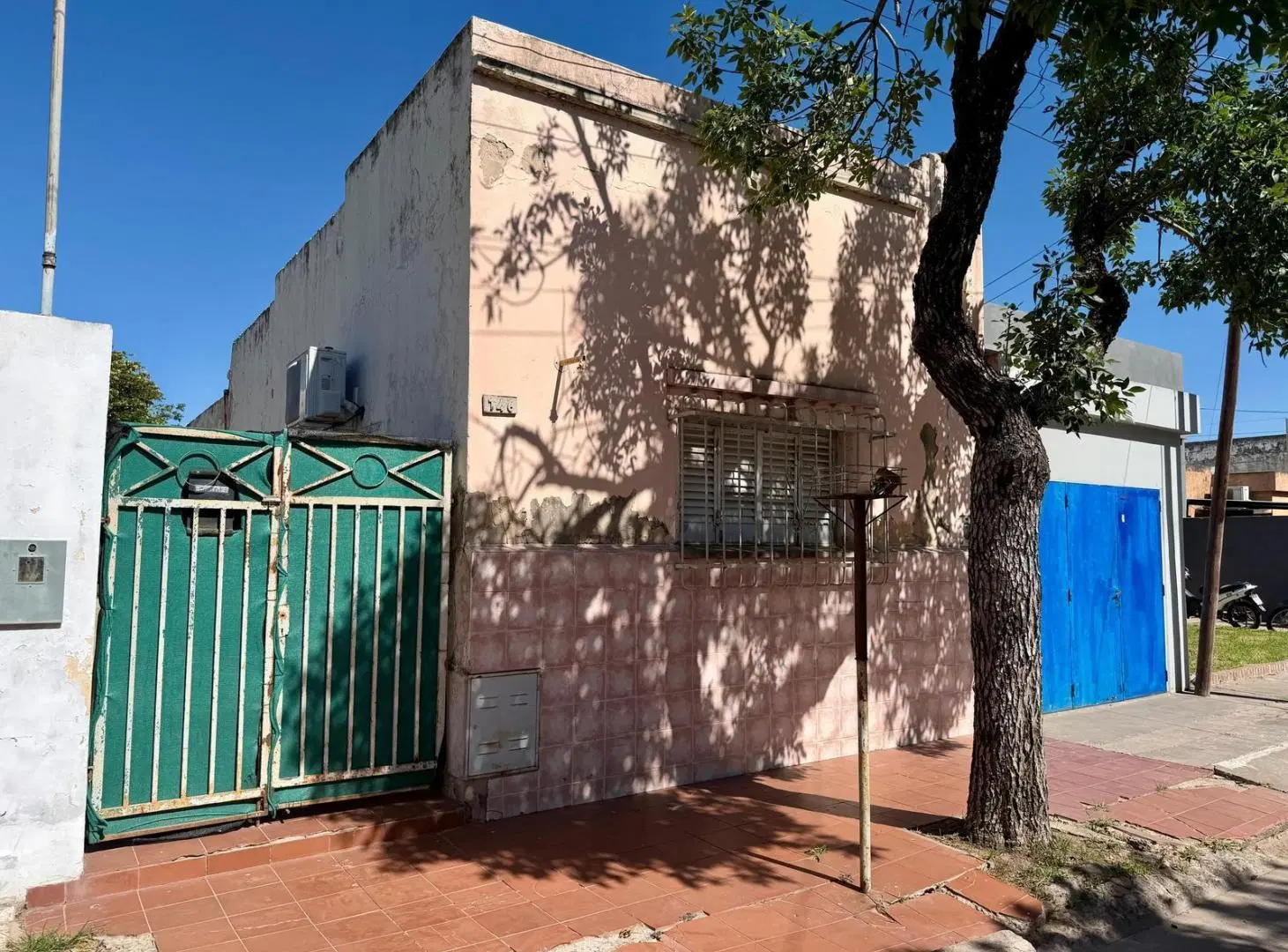 Casa en Barrio G. Lehmann 8