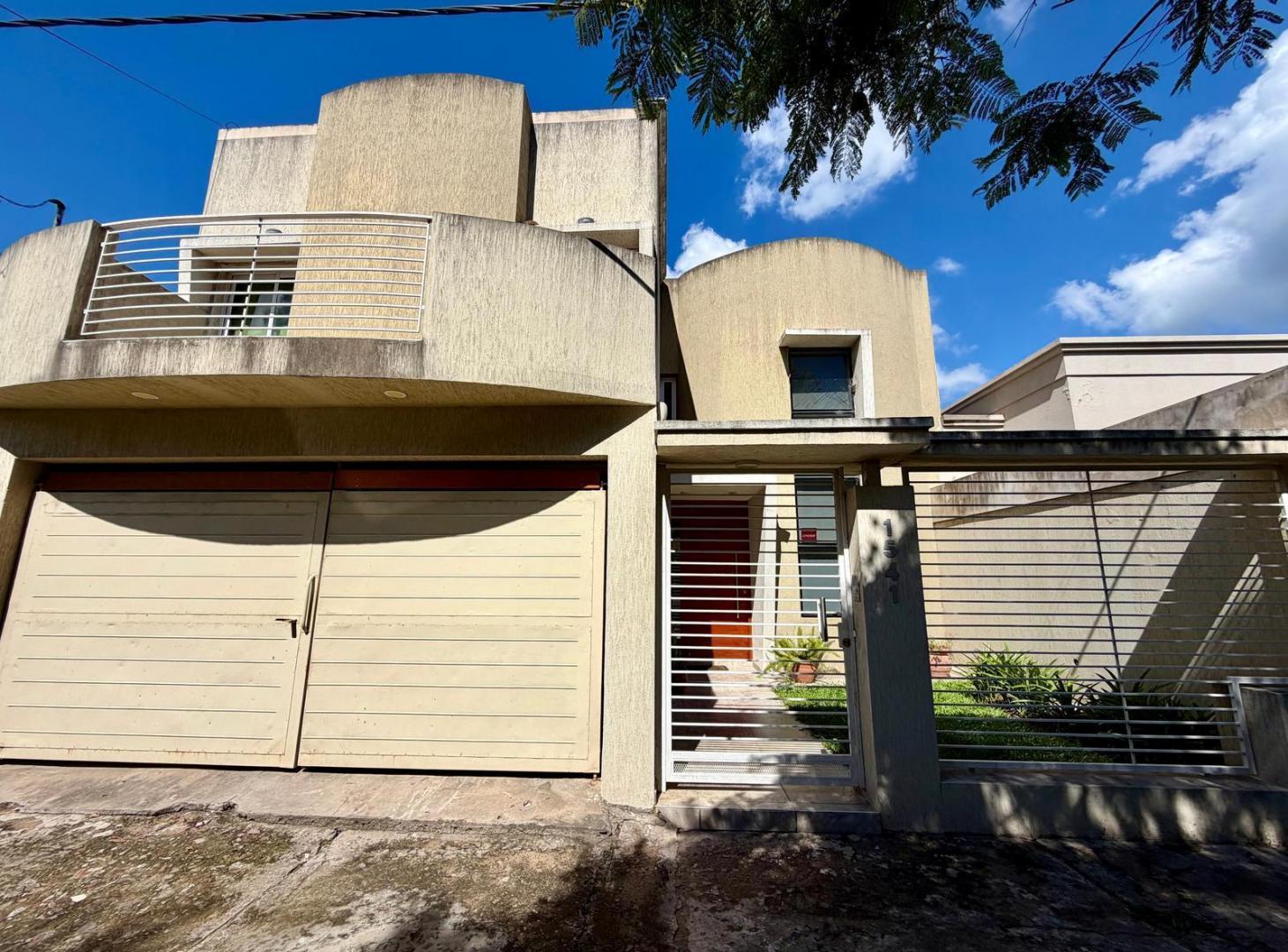 Propiedad de 3 habitaciones, quincho y pileta