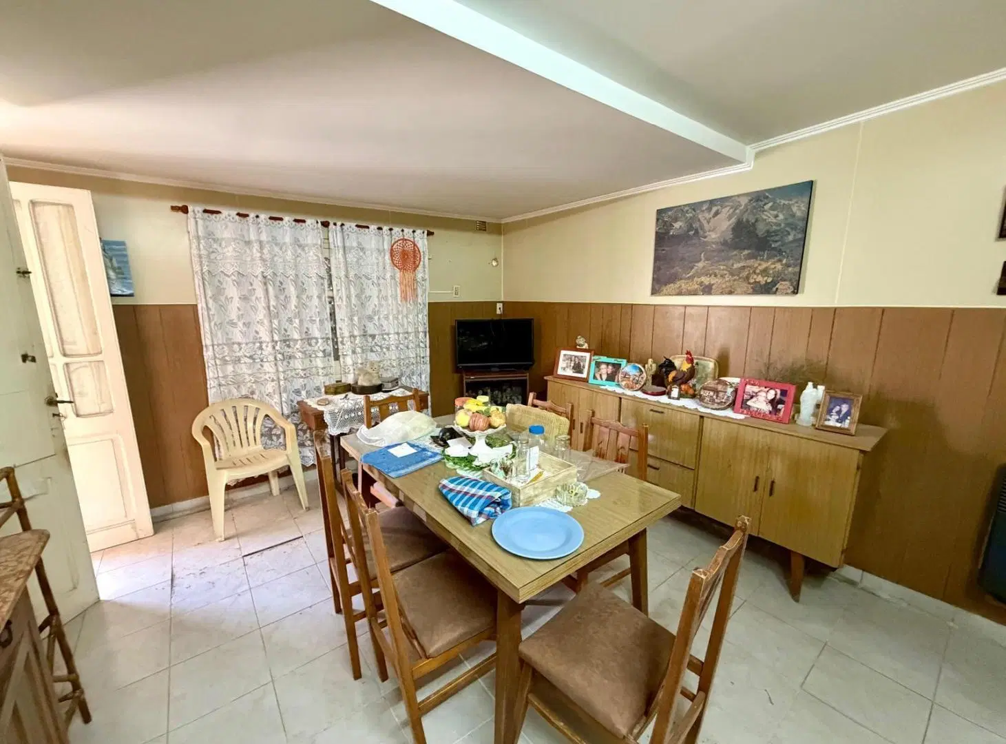 Propiedad de 2 habitaciones con cohera en barrio 9 de Julio 2