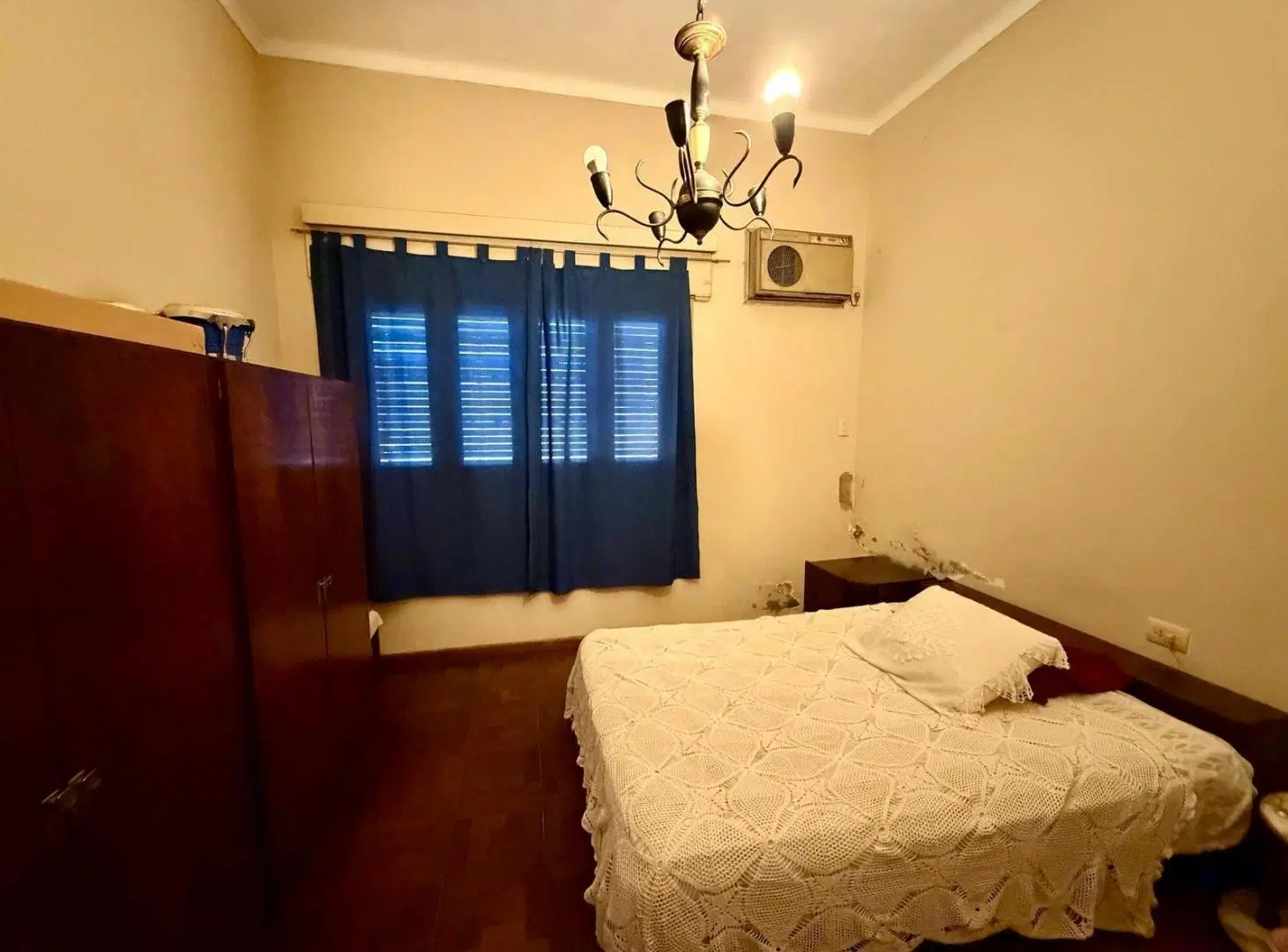 Propiedad de 3 habitaciones en plena avenida 4