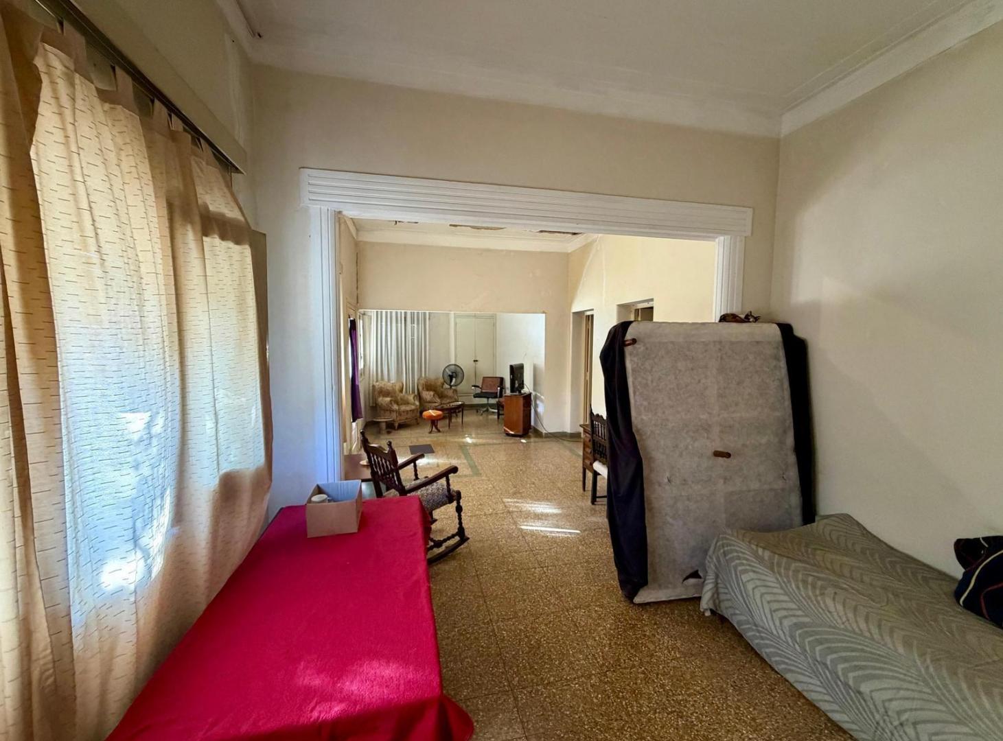 Foto de Propiedad de 3 habitaciones en plena avenida, imagen 2