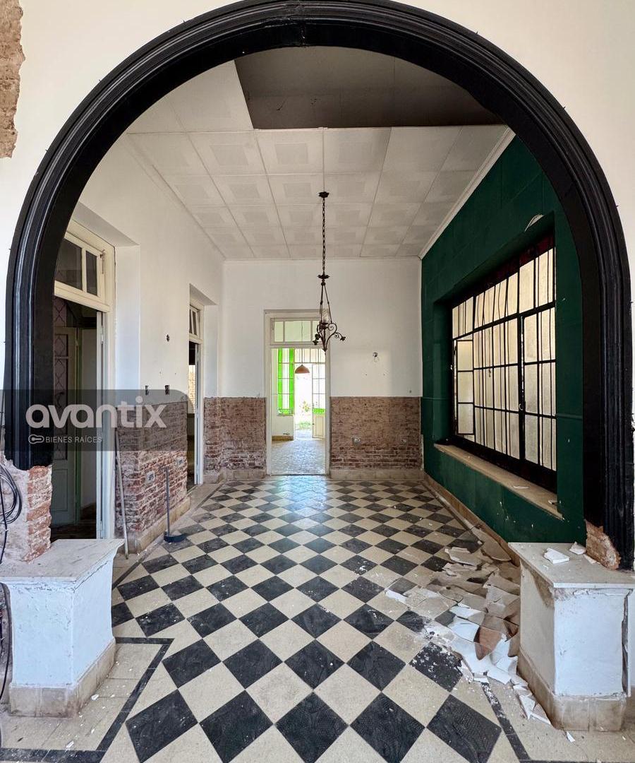 Casa Céntrica en Calle Belgrano – Ideal Proyecto o Refacción