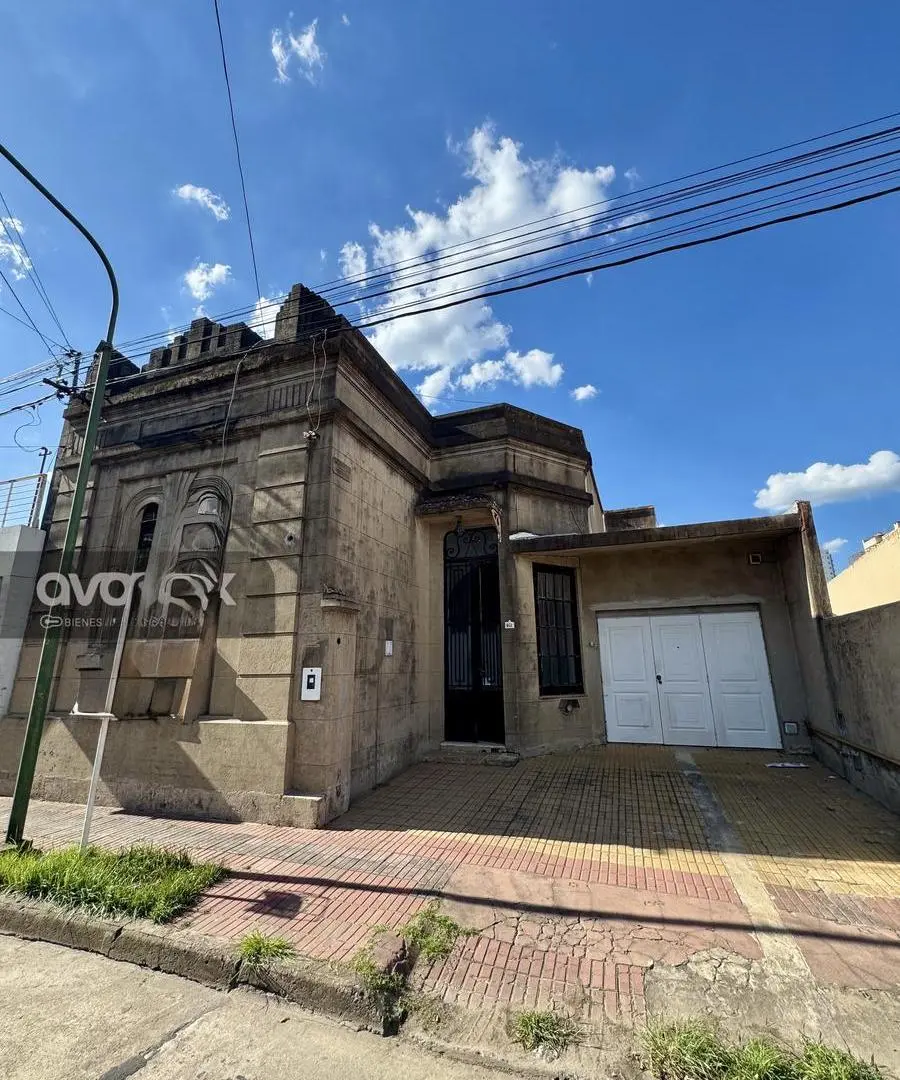 Casa Céntrica en Calle Belgrano – Ideal Proyecto o Refacción 2