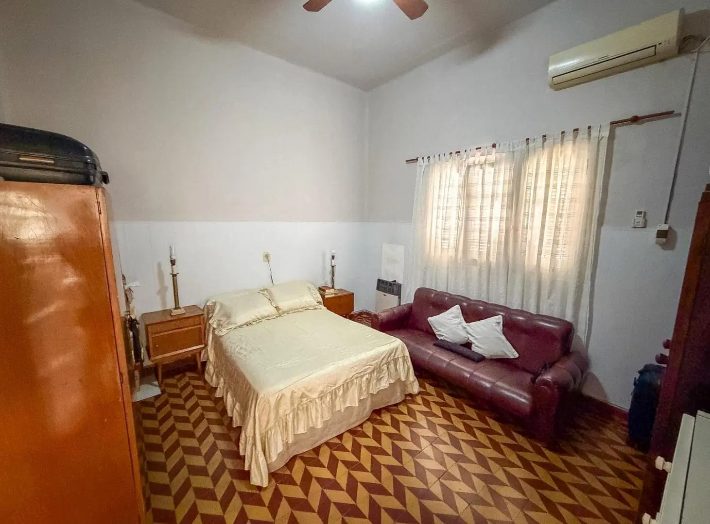 Propiedad de amplio terreno con local comercial + vivienda de 2 habitaciones 5