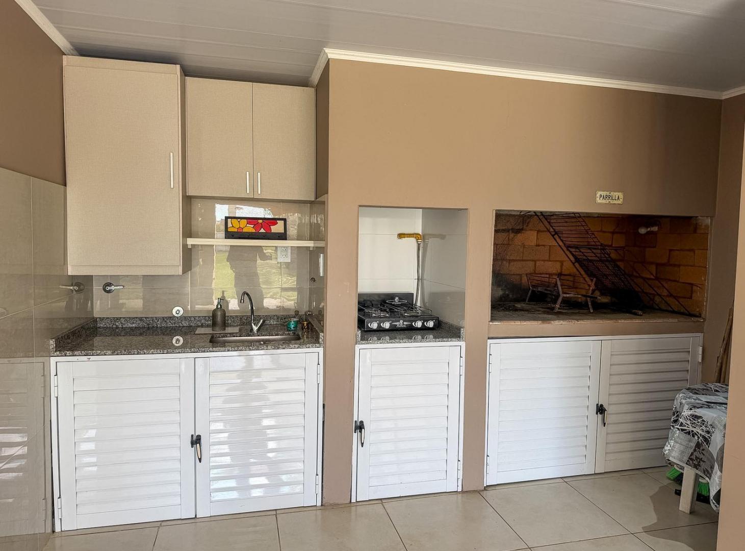 Foto de Casa quinta moderna en Susana, imagen 2