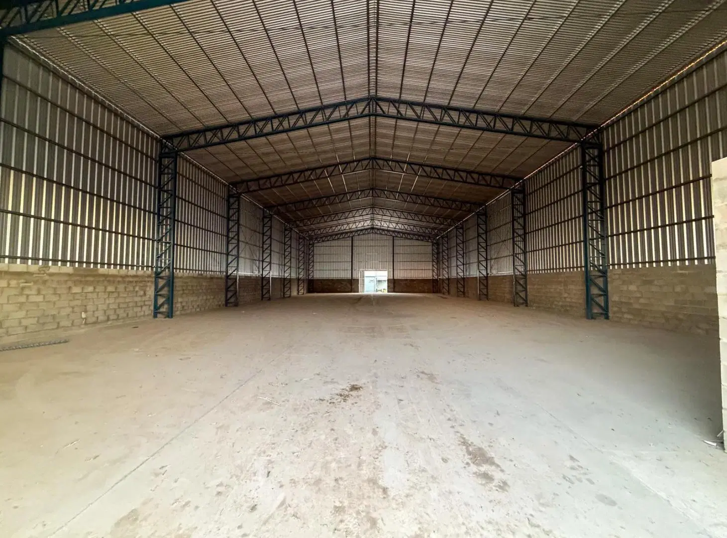 Galpón en el PAER de Rafaela en alquiler y venta 2