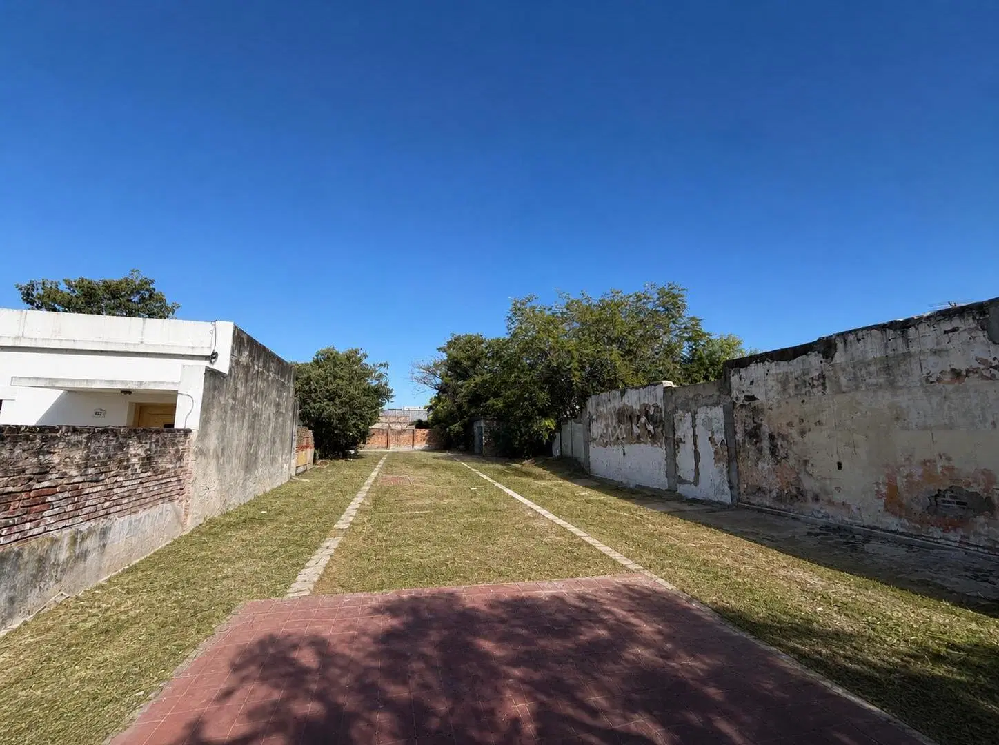 Lote de 500 m2 sobre Avenida Brasil 1