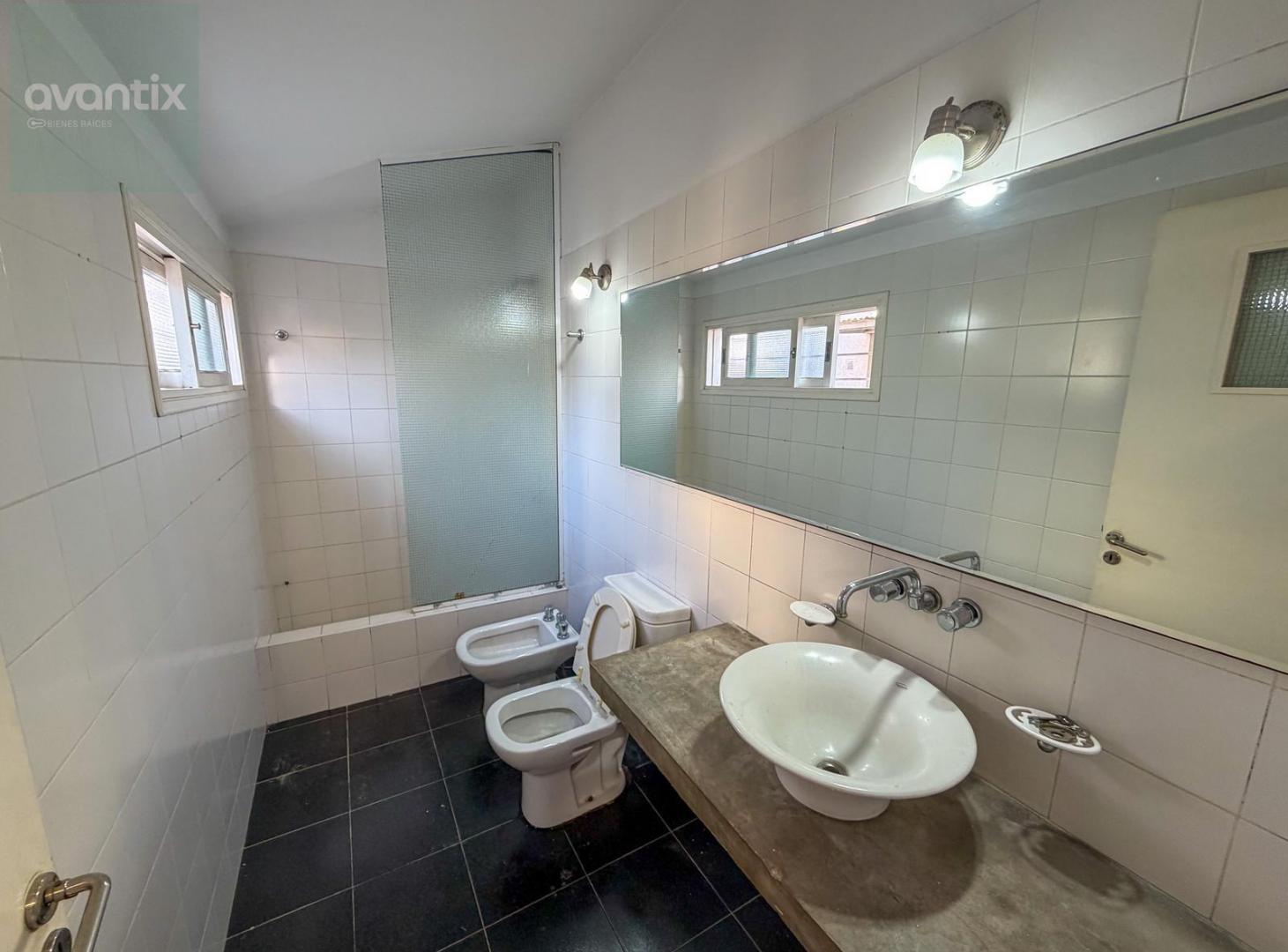 Foto de Casa moderna en alquiler a metros de Bv. Lehmann, imagen 3