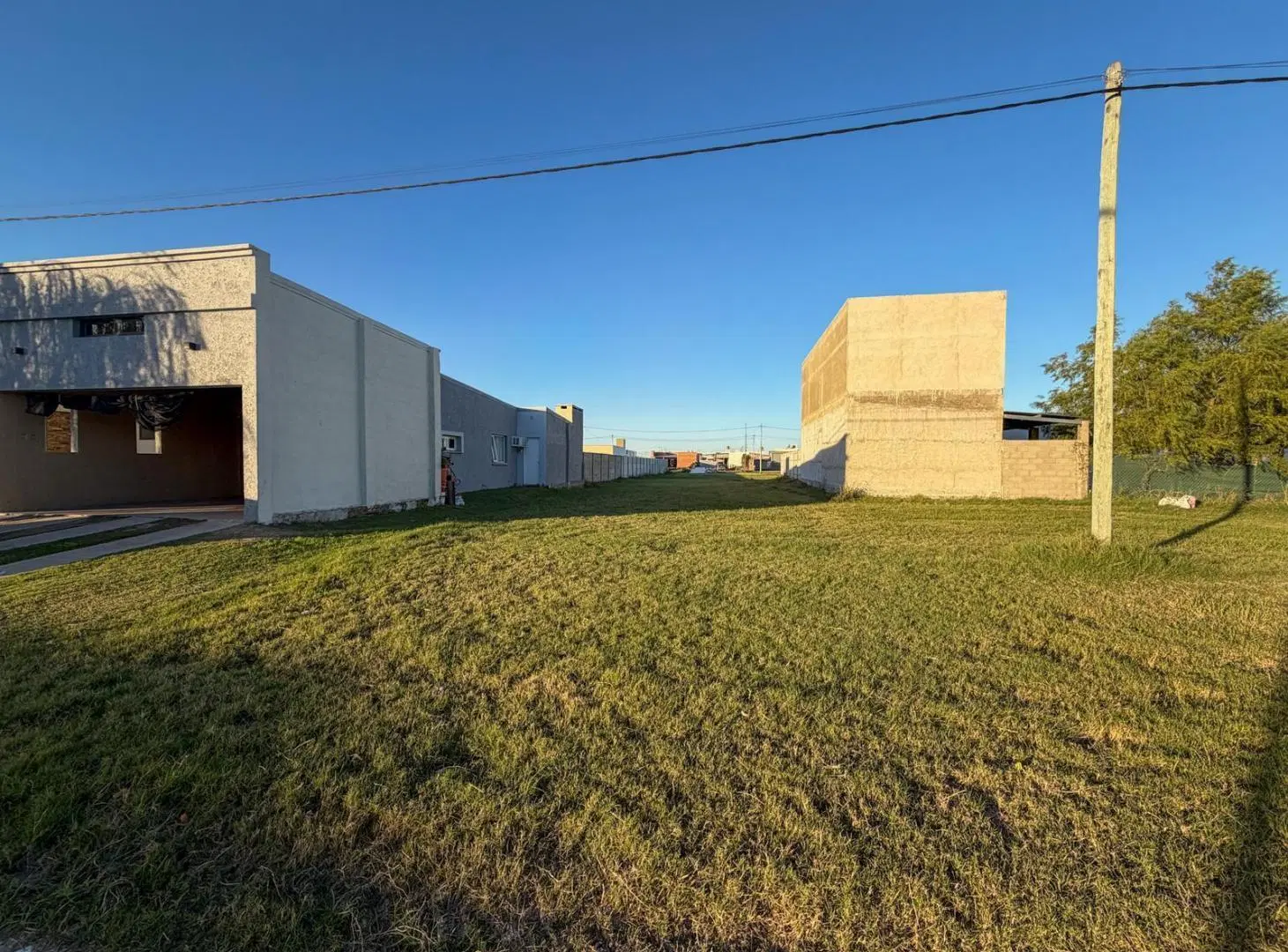 Terreno de 300 m2 en Bella Italia 2