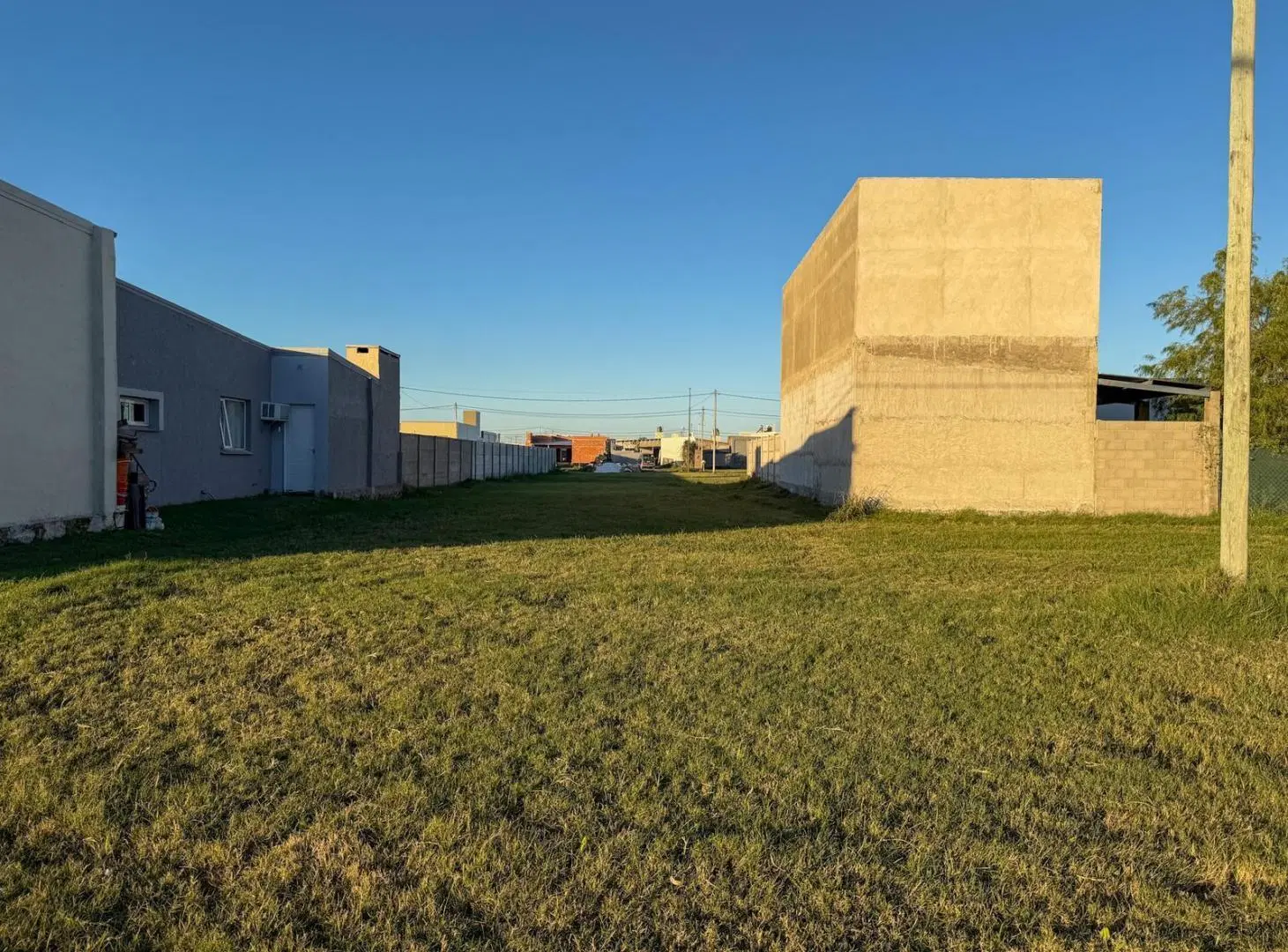 Terreno de 300 m2 en Bella Italia 3