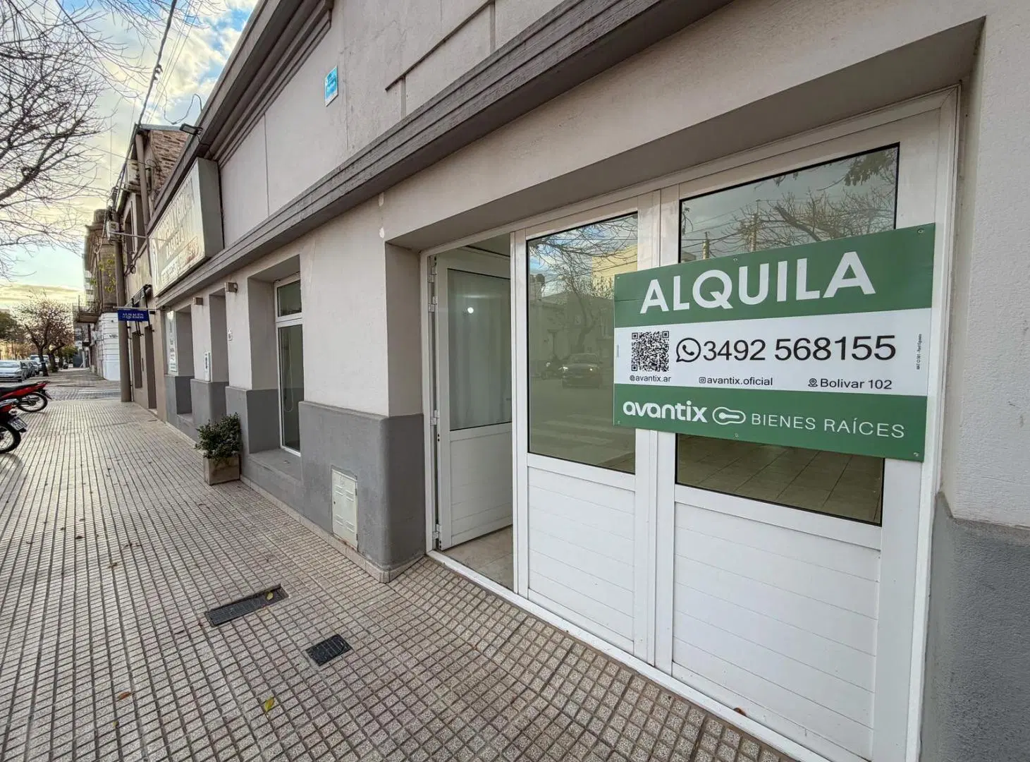 Local comercial en alquiler a metros de Bv. Lehmann 5
