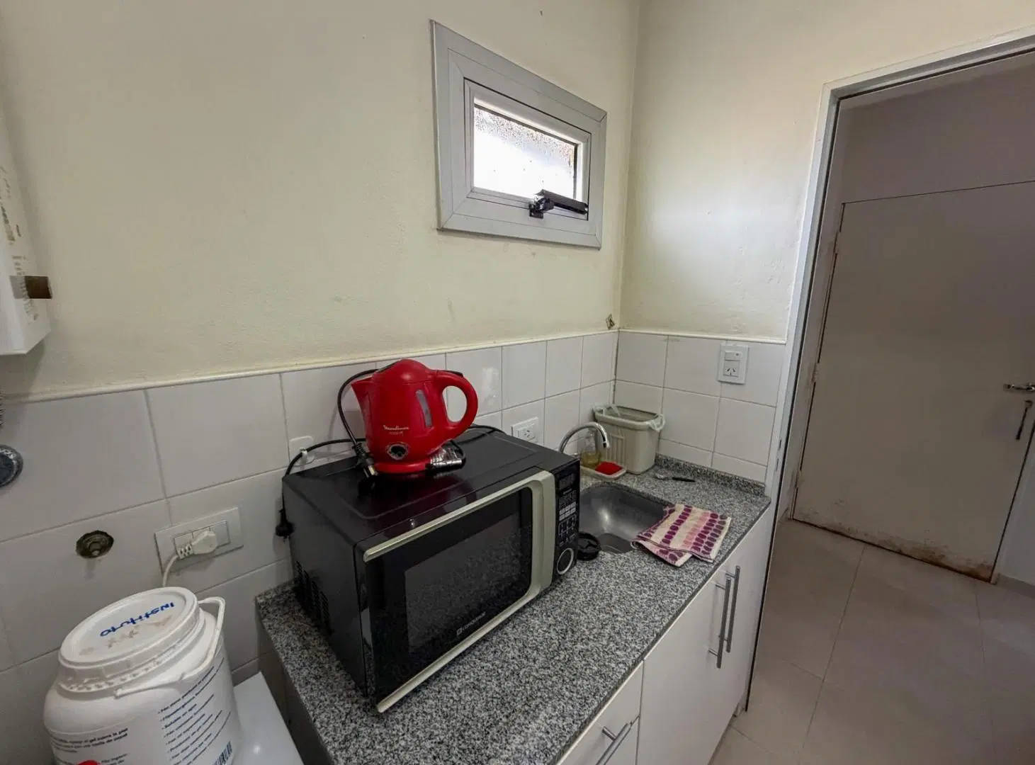 Local en Barrio Sarmiento 5