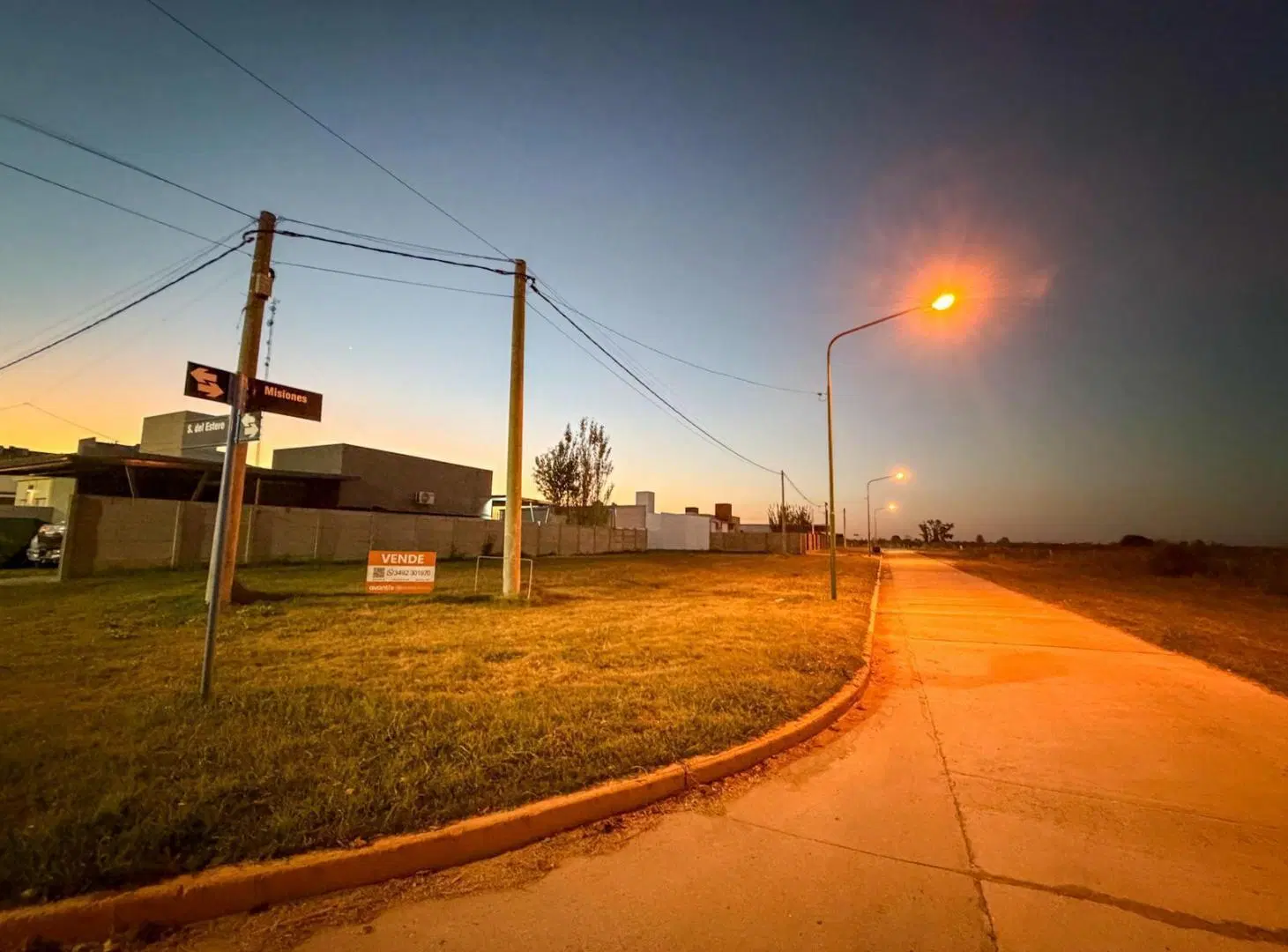 Lote de 300 m2 en Bella Italia 4