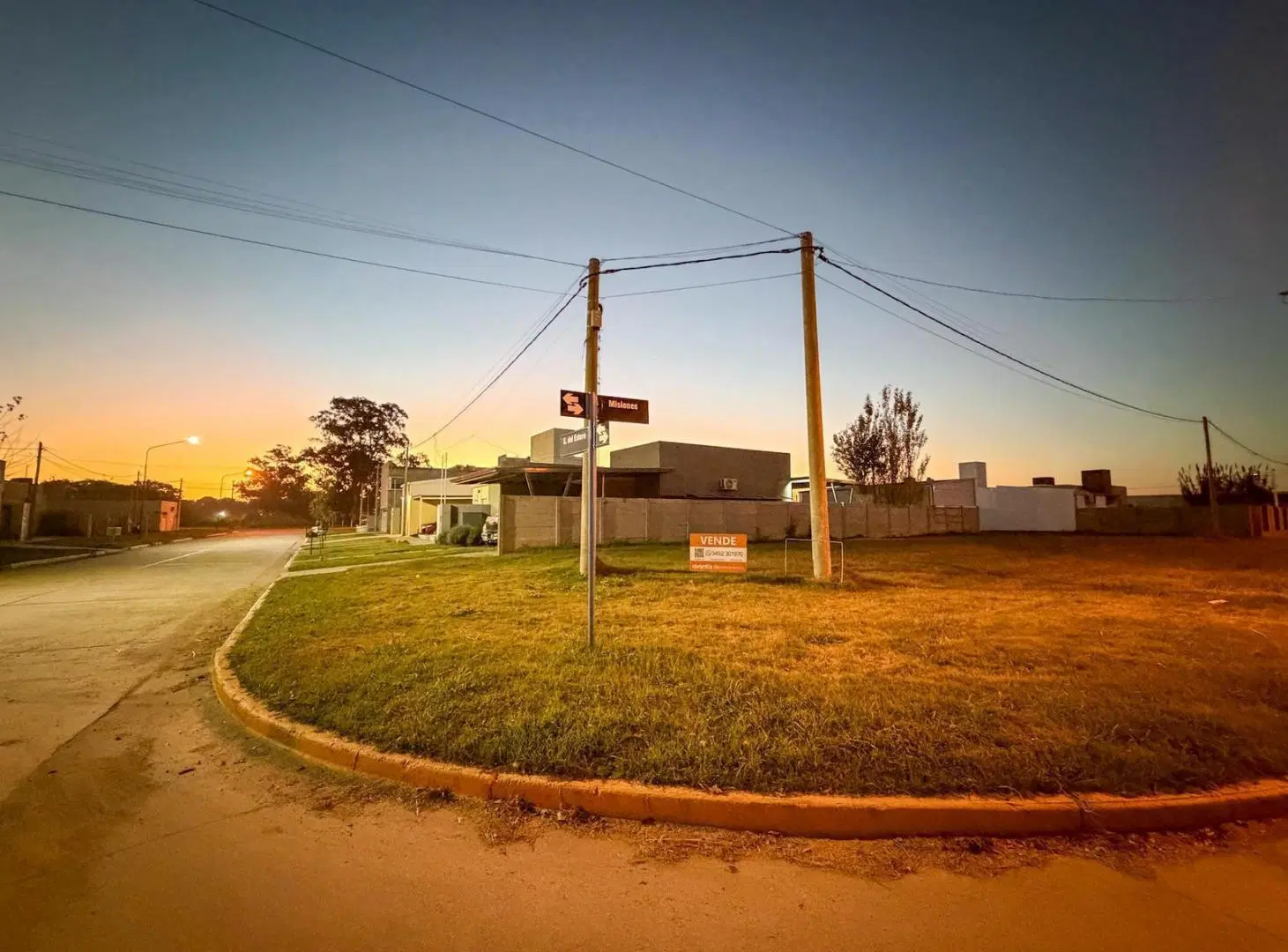 Lote de 300 m2 en Bella Italia 2