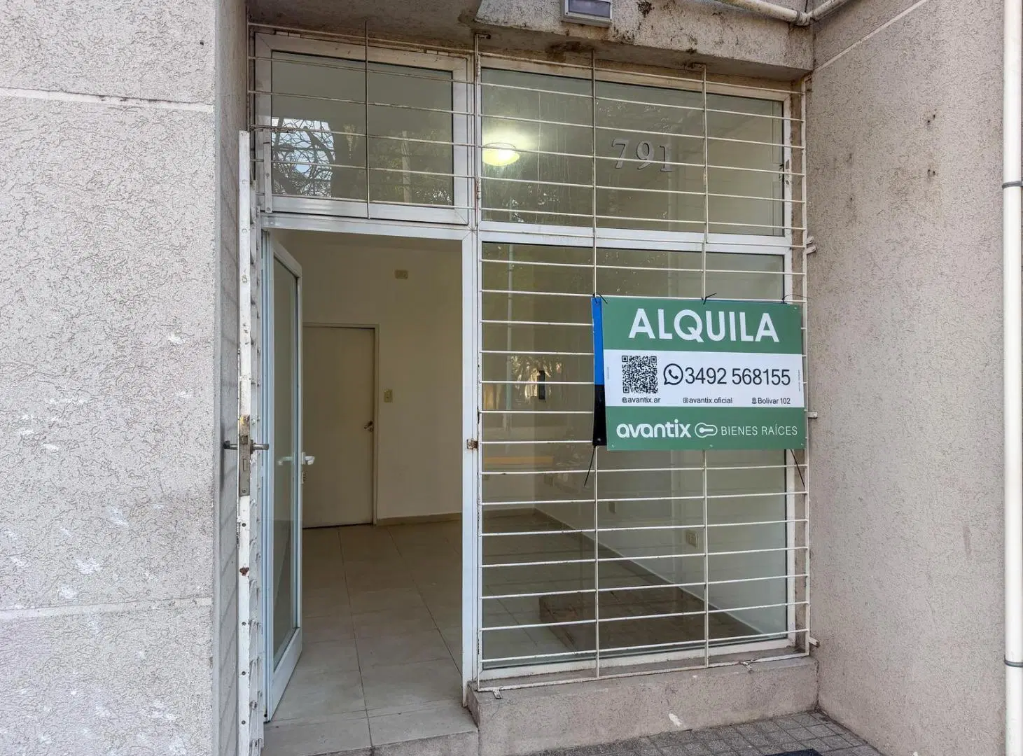 Local en Barrio Alberdi 4