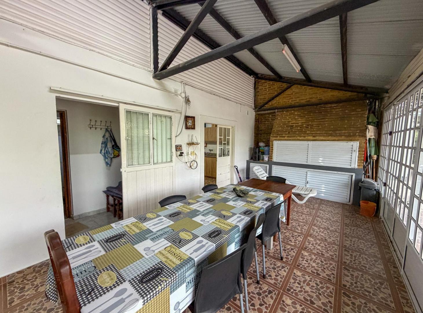 Foto de Dos propiedades en un terreno de 1380 m² en Susana, imagen 5