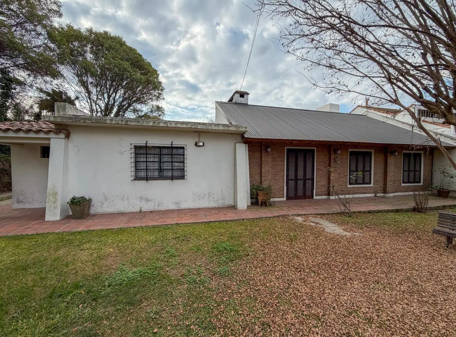 Quinta con pileta sobre Ruta 70 frente al Jockey Club 3