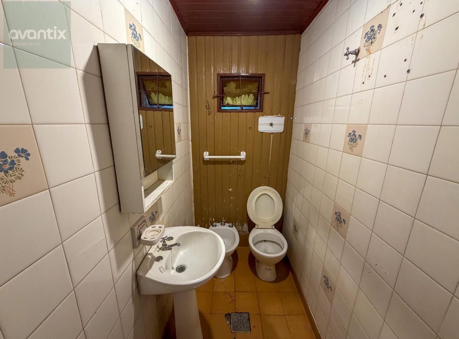 Foto de Casa con tres dormitorios, patio y cochera en Barrio Los Nogales., imagen 4
