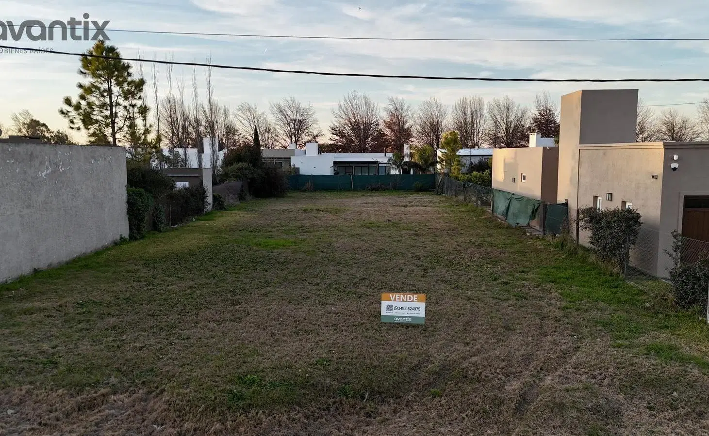 Lote de 900 m2 en barrio Álamos del Aeroclub 1