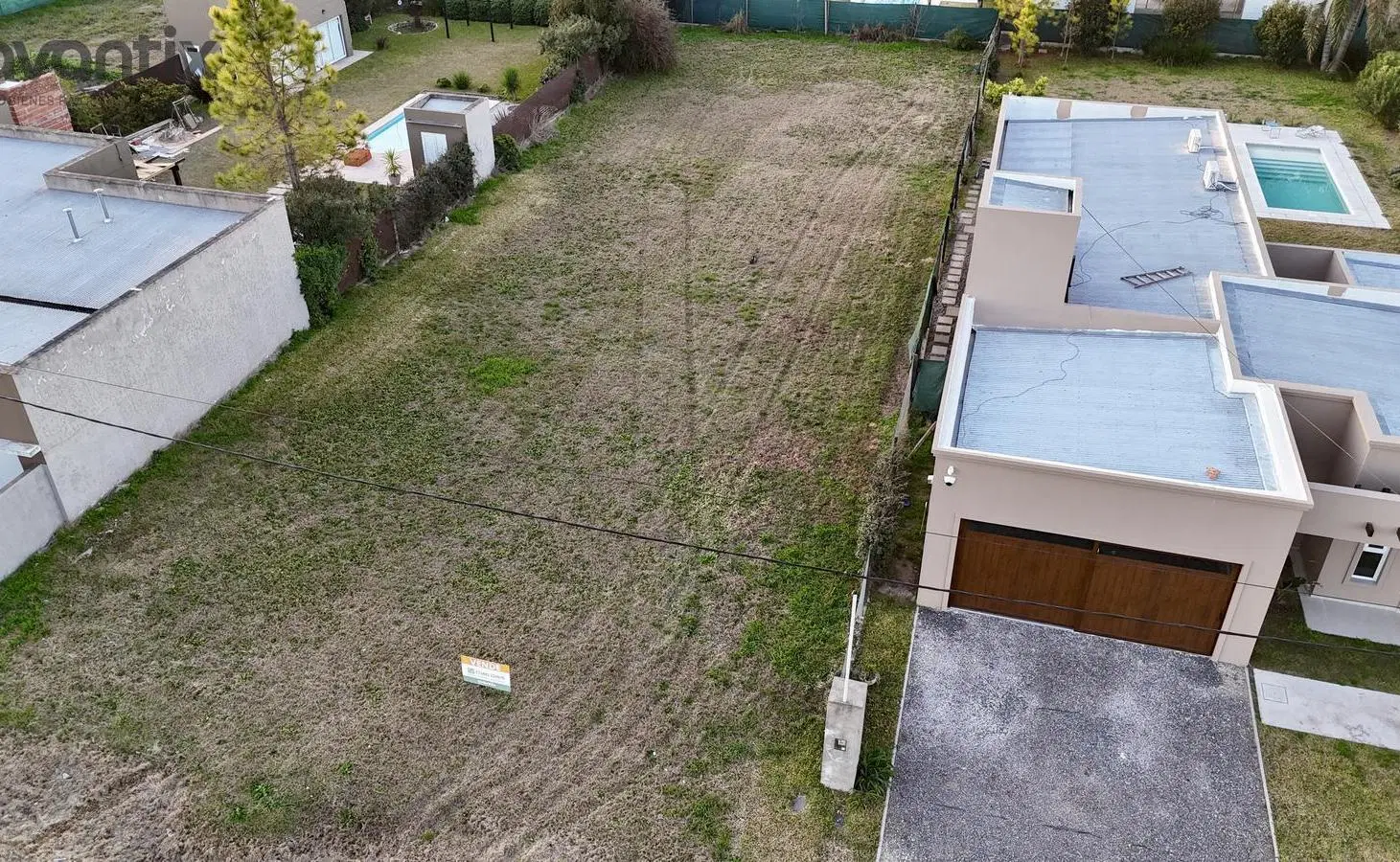 Lote de 900 m2 en barrio Álamos del Aeroclub 2