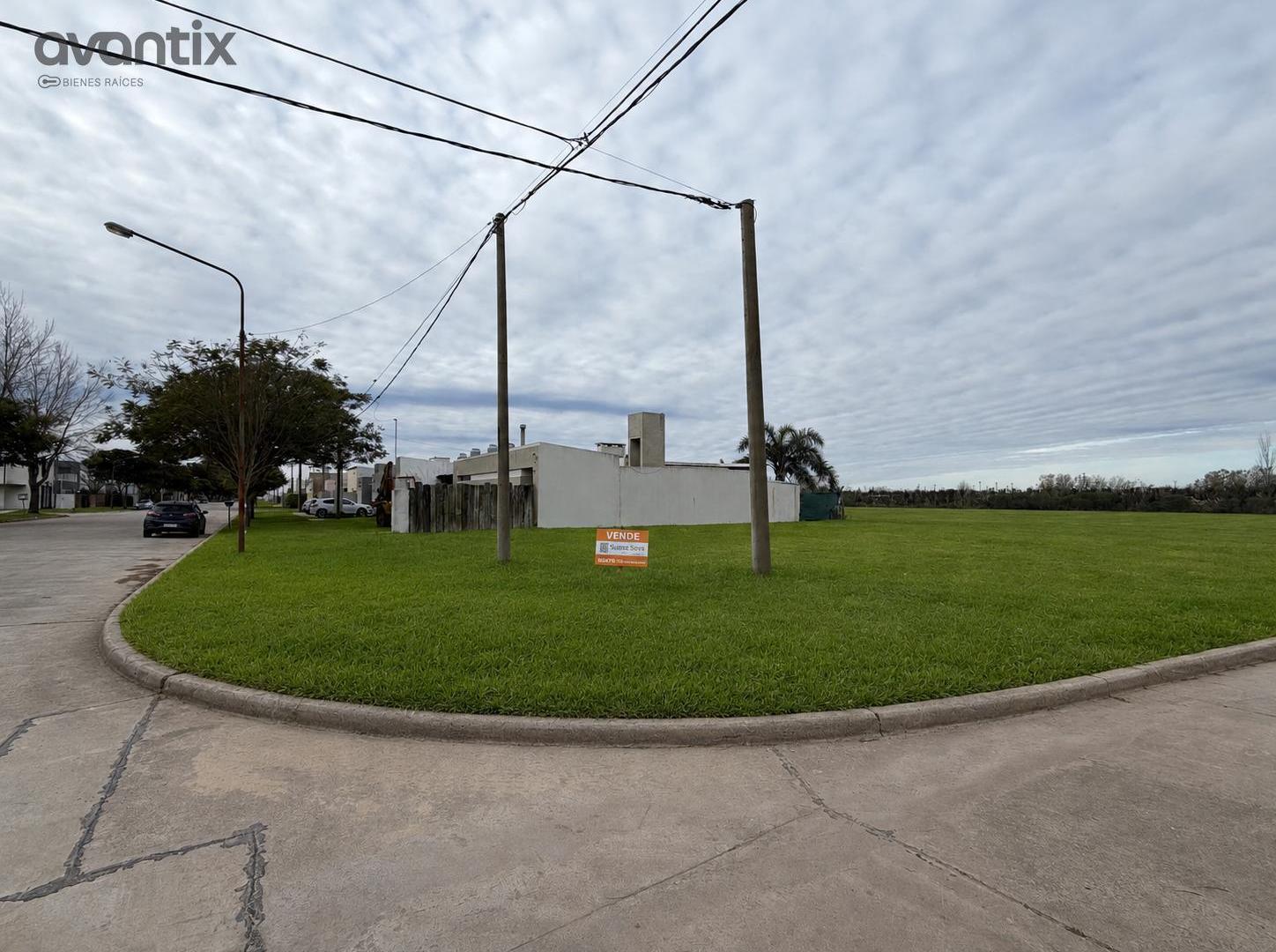 Foto de Lote de 450 m2 en barrio El Bosque, imagen 2