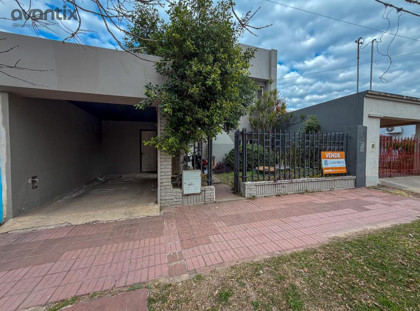 Foto de Casa + departamento en barrio San Martín, imagen 2