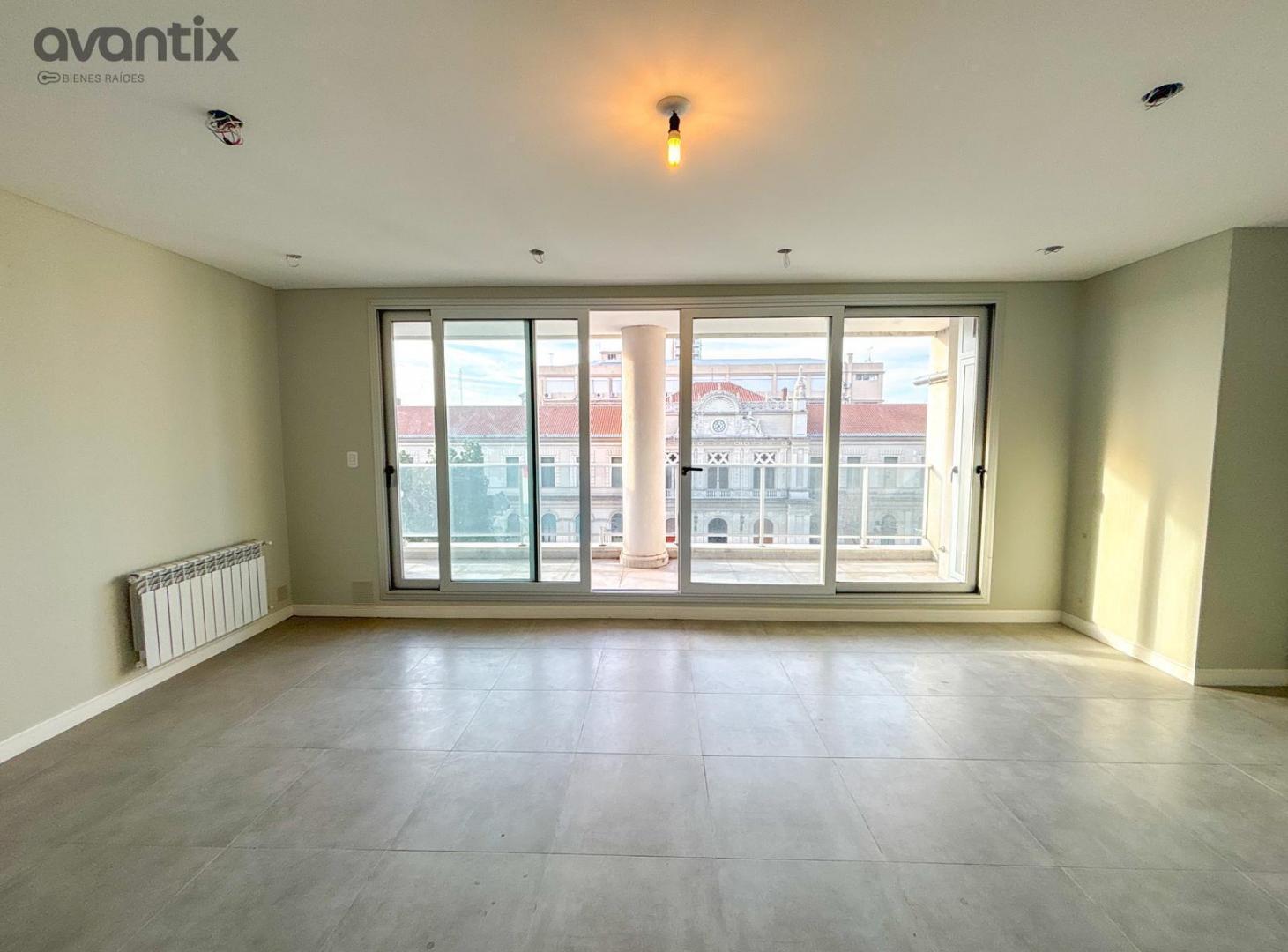 Foto de Departamento "Edificio Fenix" Bv., Pellegrini, imagen 1