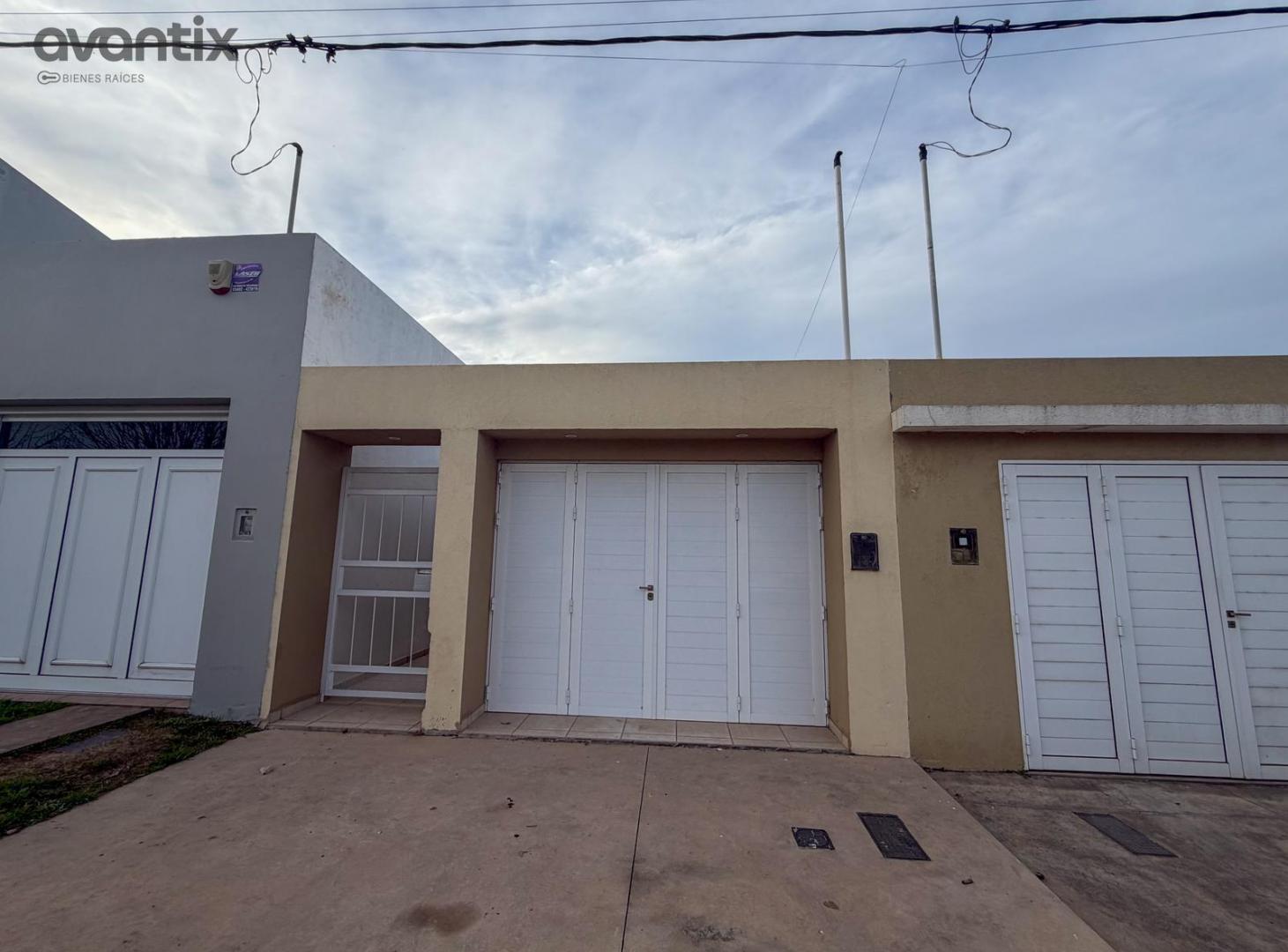 Foto de PH en Barrio Pablo Pizzurno, imagen 1