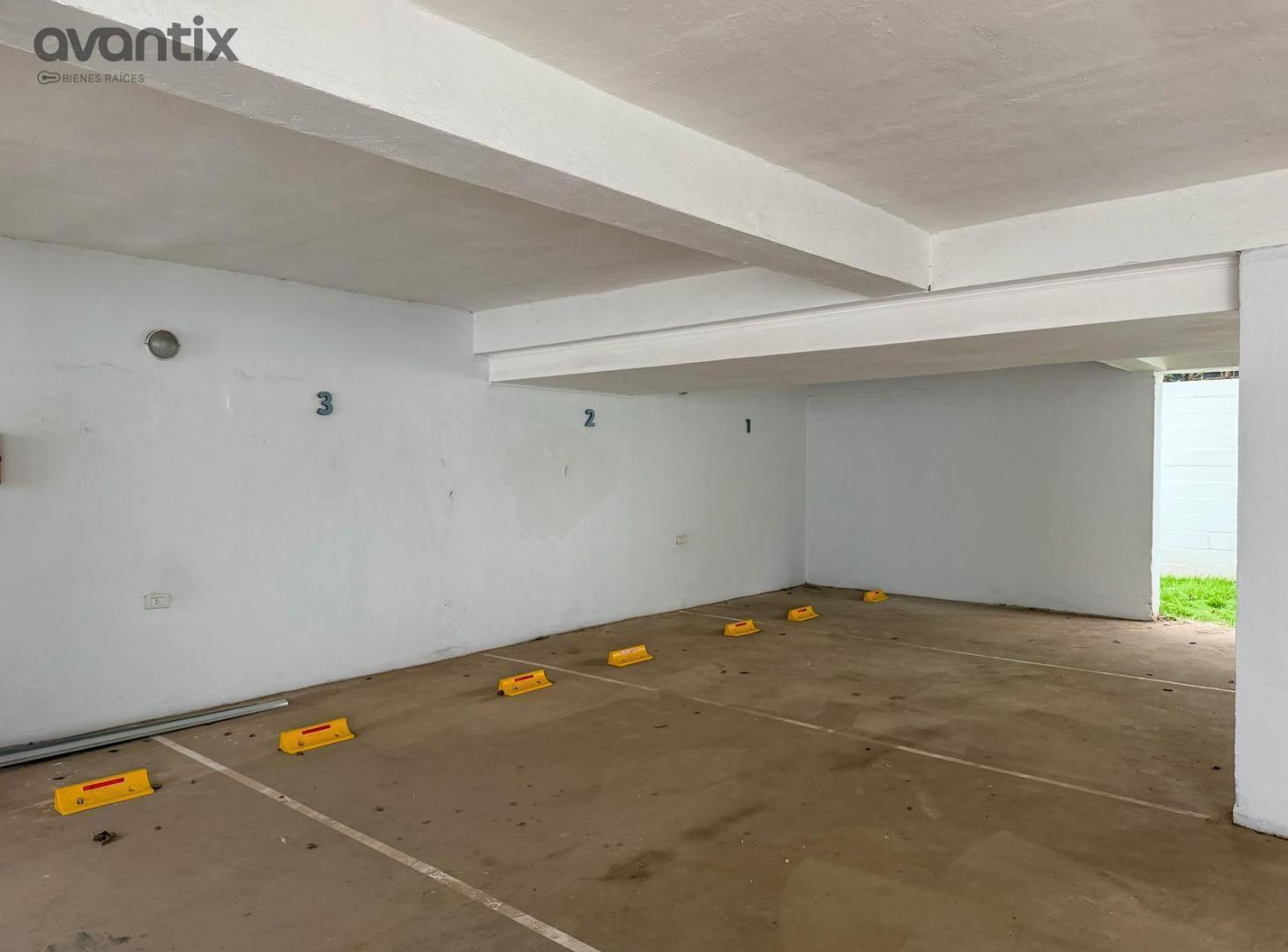 Foto de Departamento de un dormitorio con cochera en alquiler, imagen 5