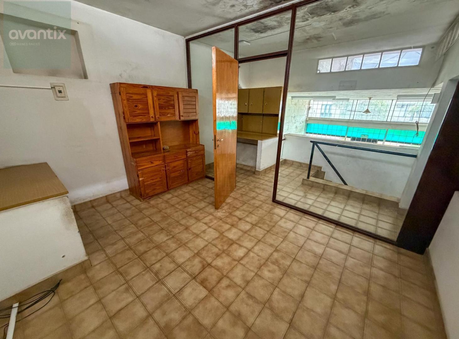 Foto de Local comercial en alquiler y venta sobre Av. Ernesto Salva, imagen 5